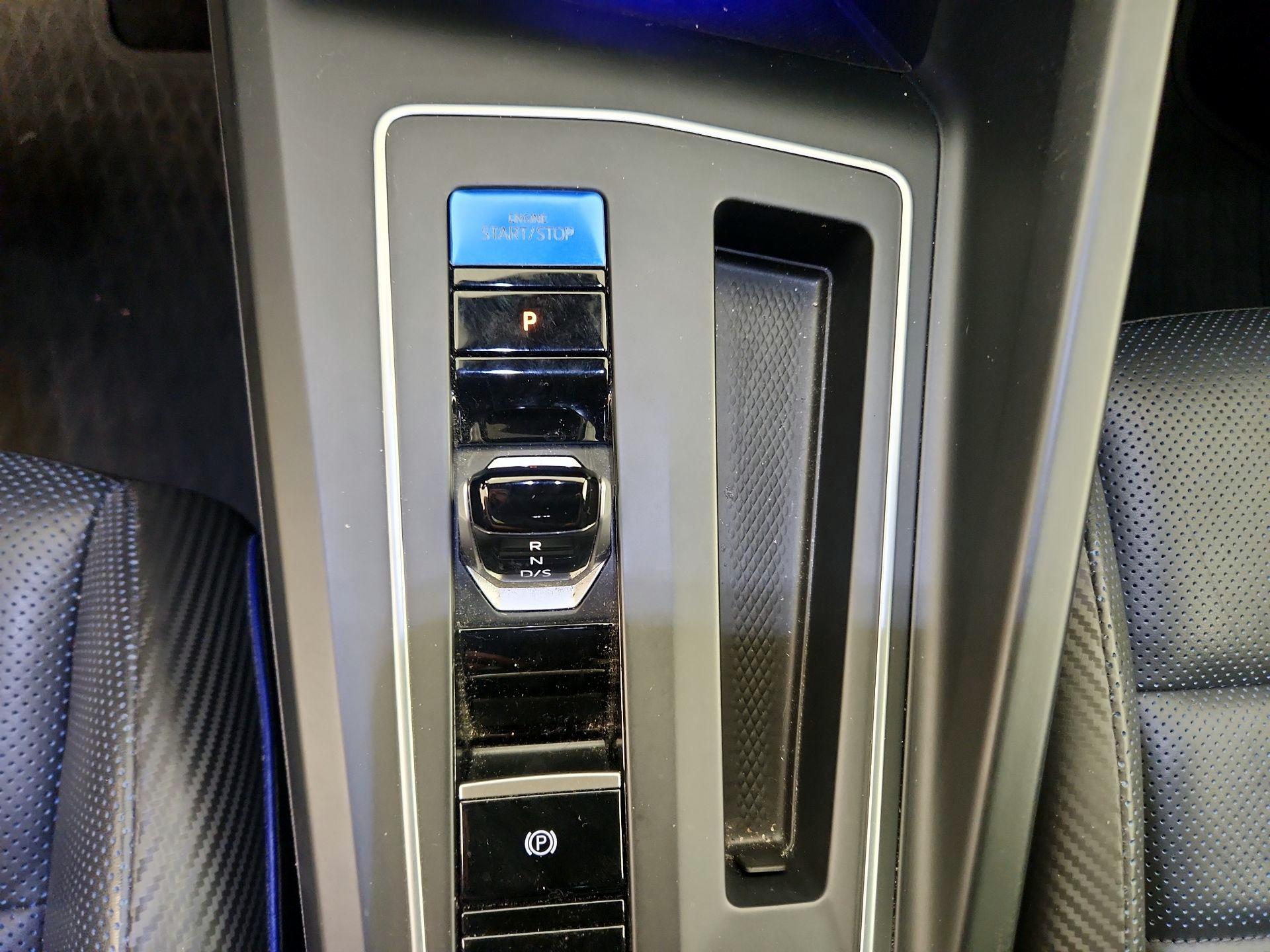 Thumbnail: 2022 Volkswagen Golf - 18