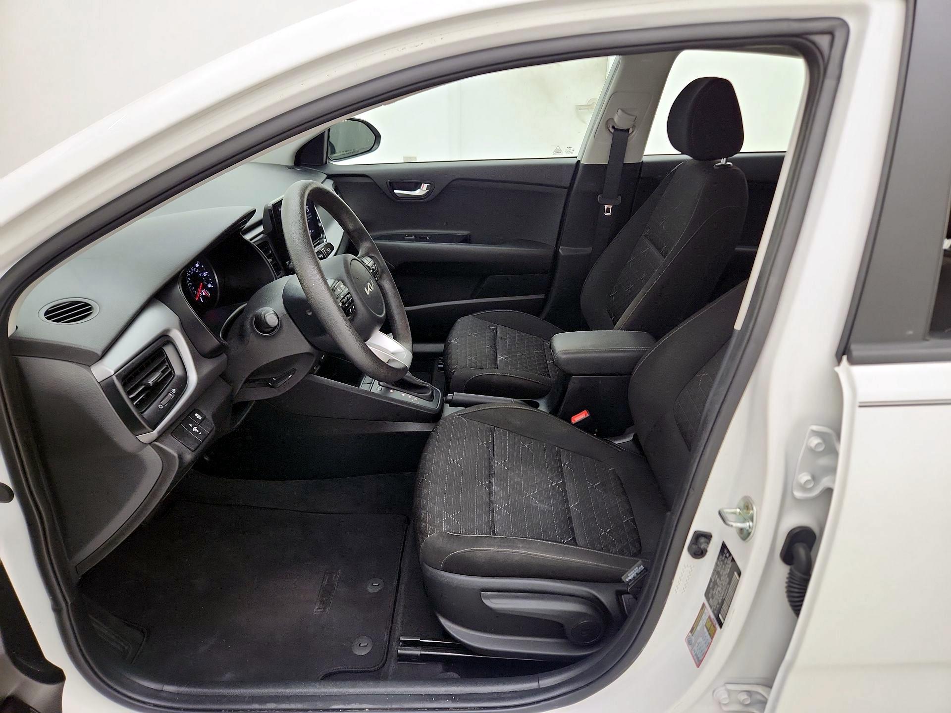 Thumbnail: 2023 Kia Rio - 11