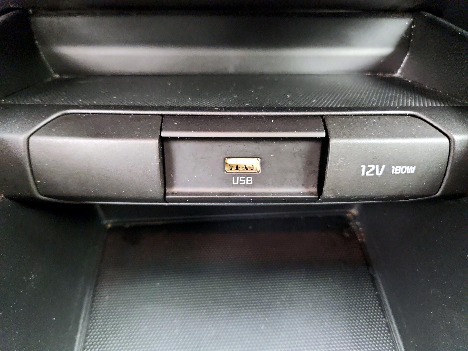 Thumbnail: 2023 Kia Rio - 18