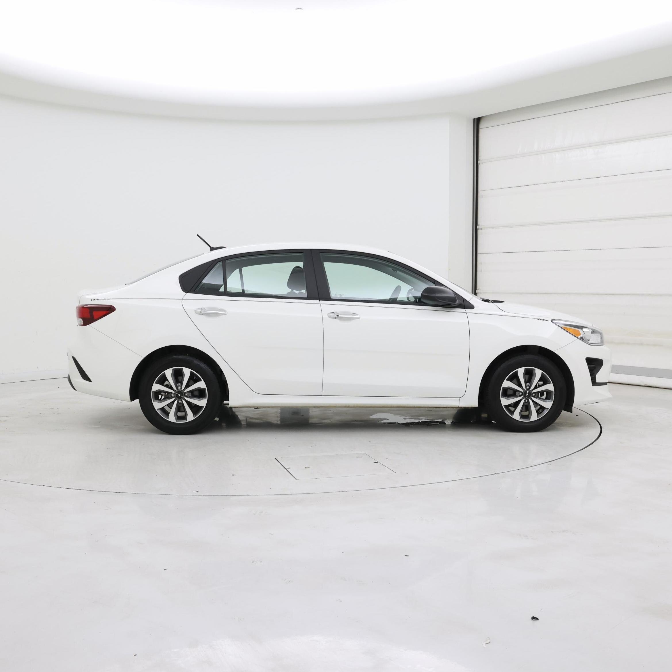 Thumbnail: 2023 Kia Rio - 7