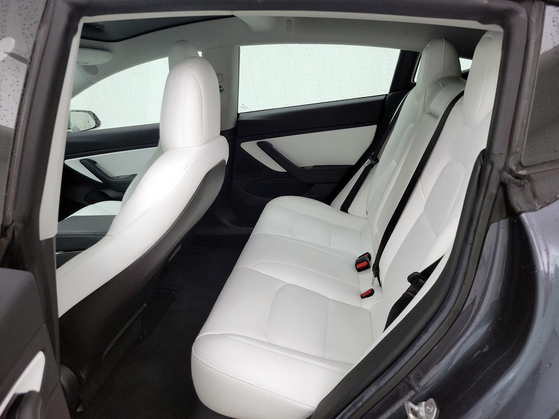 Thumbnail: 2019 Tesla Model 3 - 18