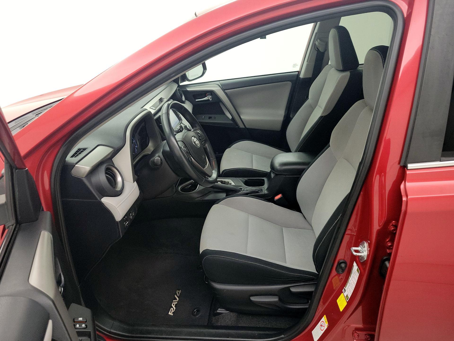 Thumbnail: 2017 Toyota RAV4 - 11