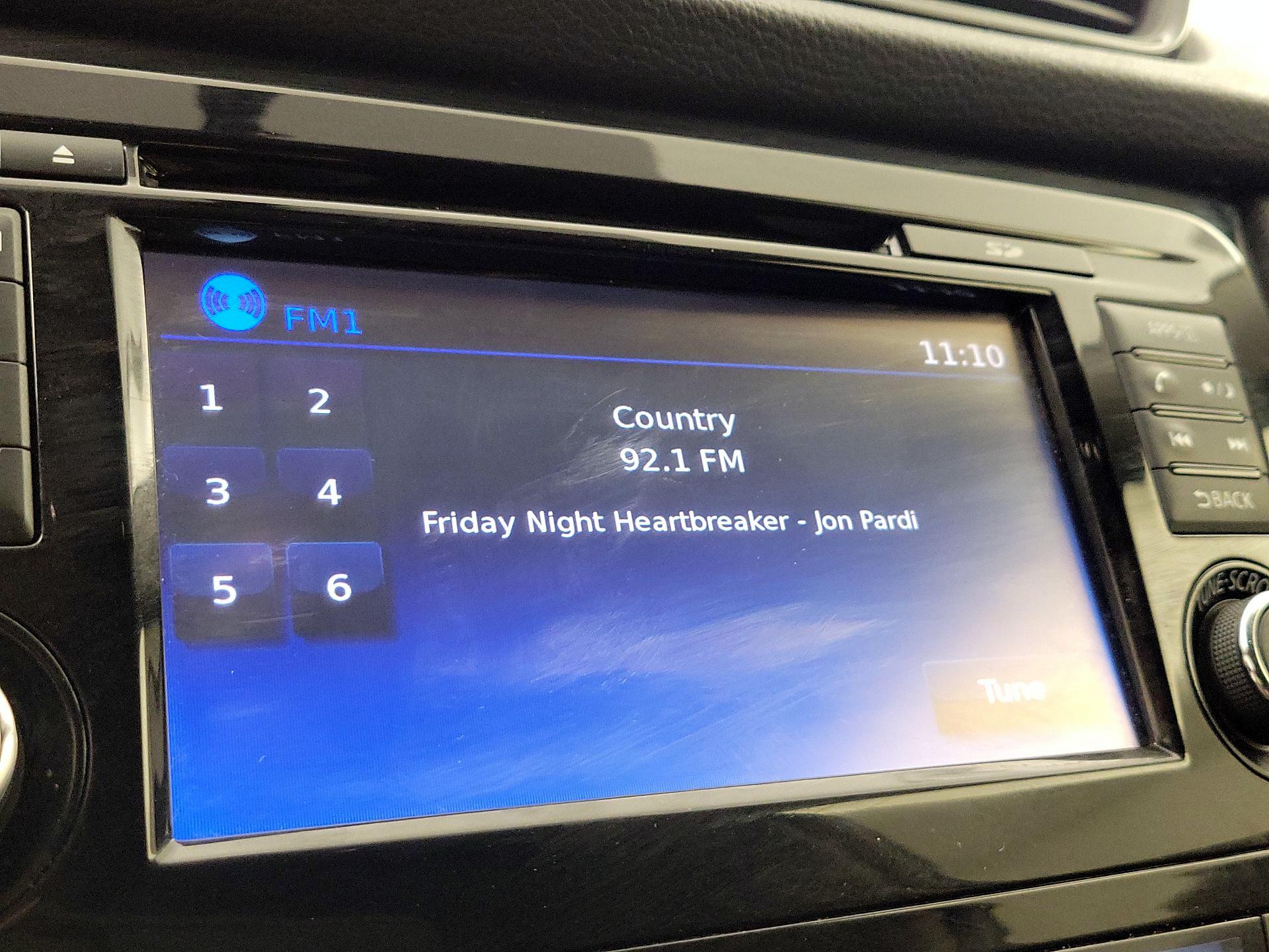 Thumbnail: 2017 Nissan Rogue - 16