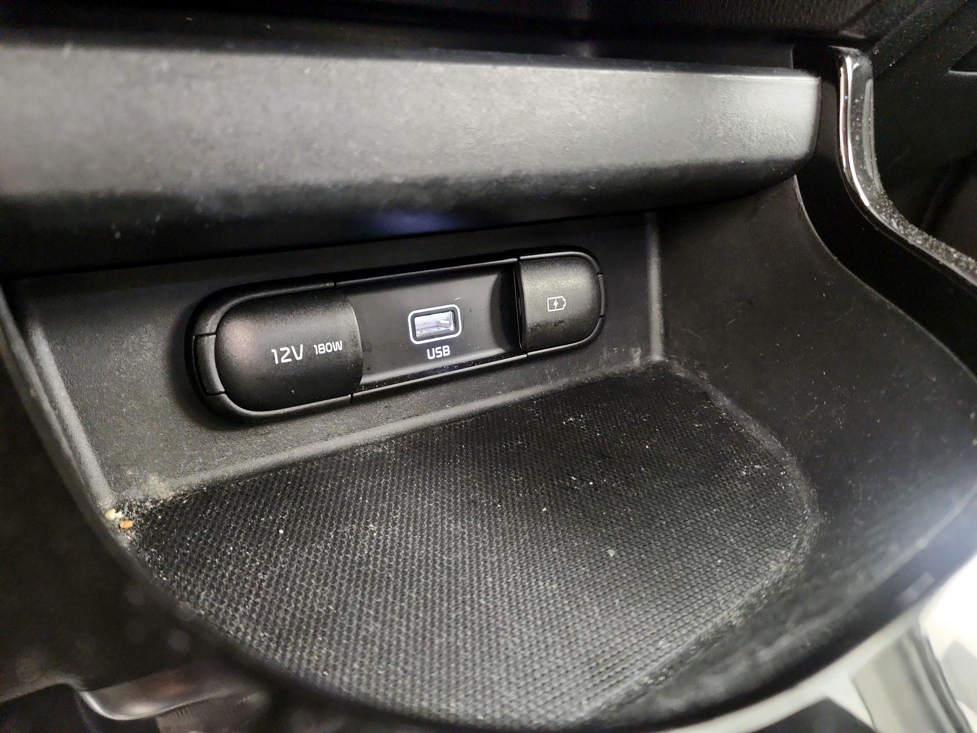 Thumbnail: 2023 Kia Seltos - 19