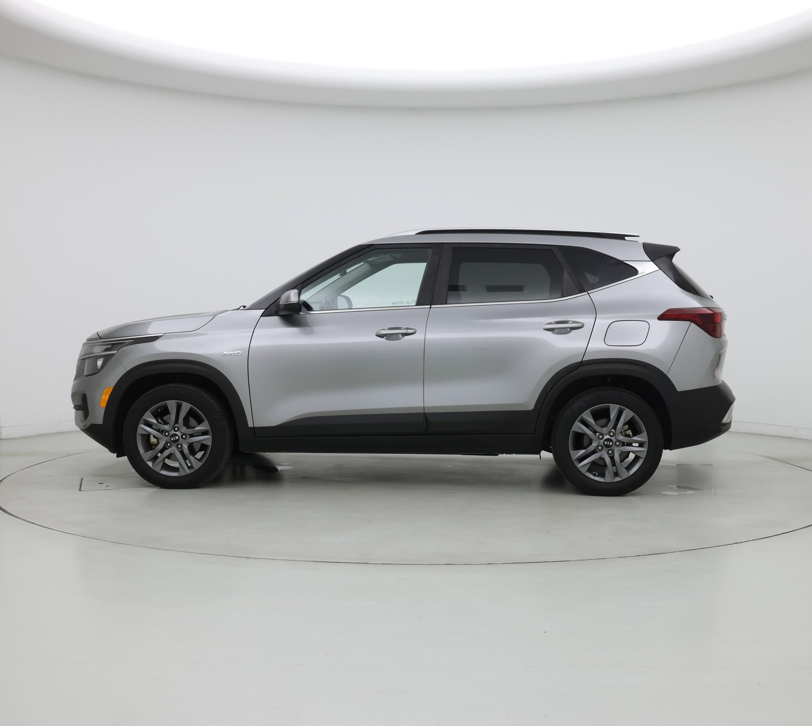 Thumbnail: 2021 Kia Seltos - 3