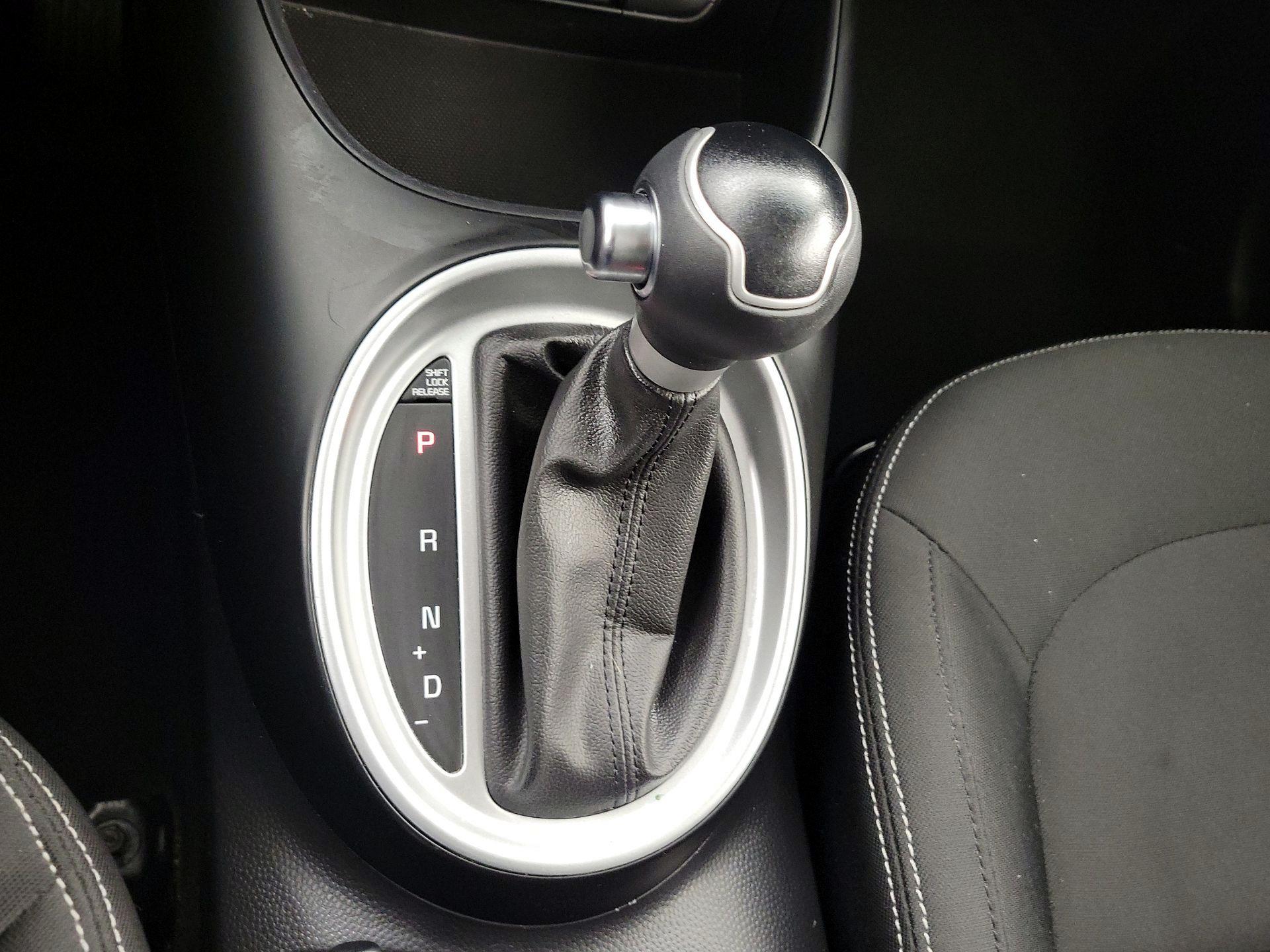 Thumbnail: 2015 Kia Soul - 16