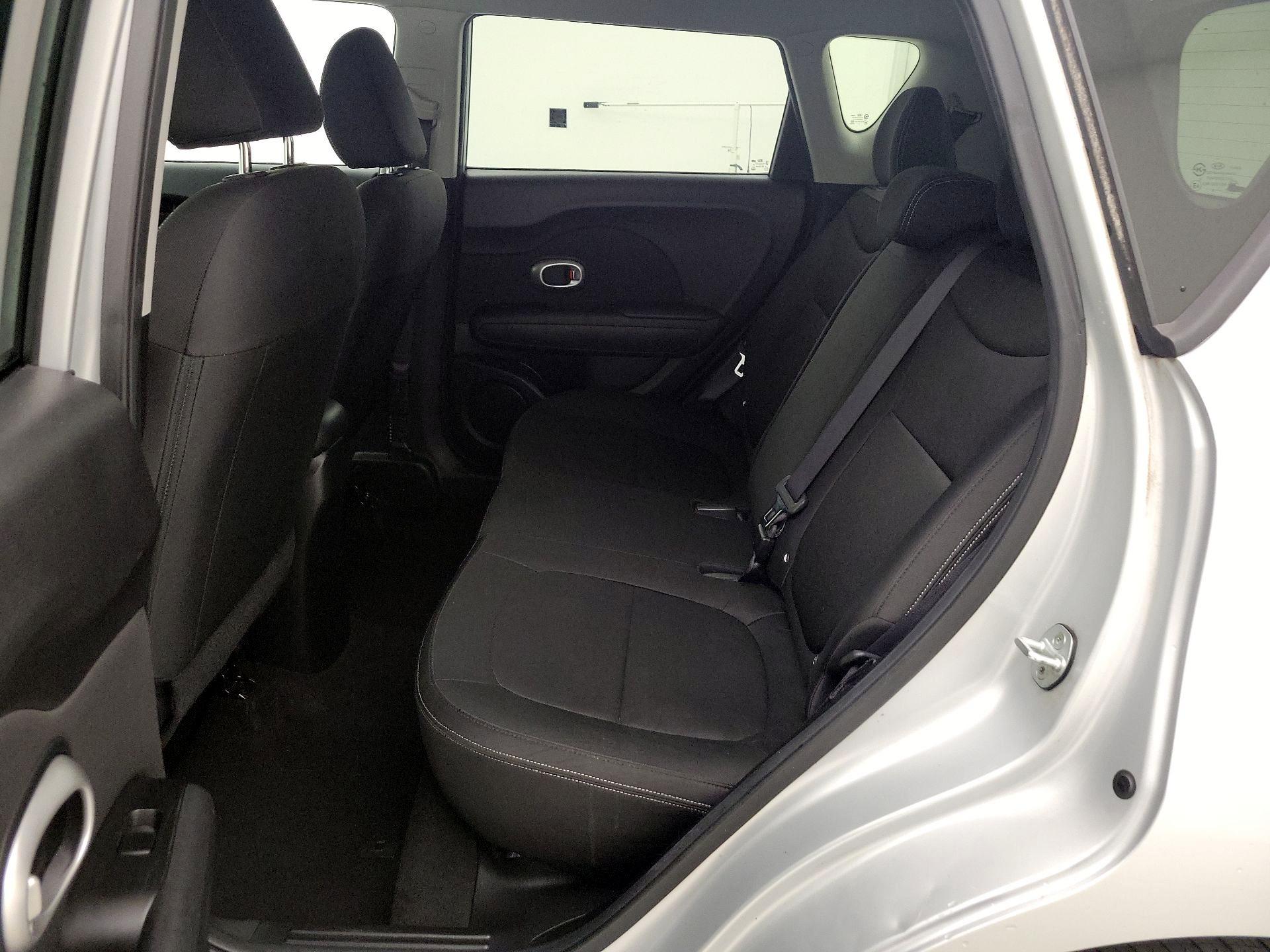 Thumbnail: 2015 Kia Soul - 18