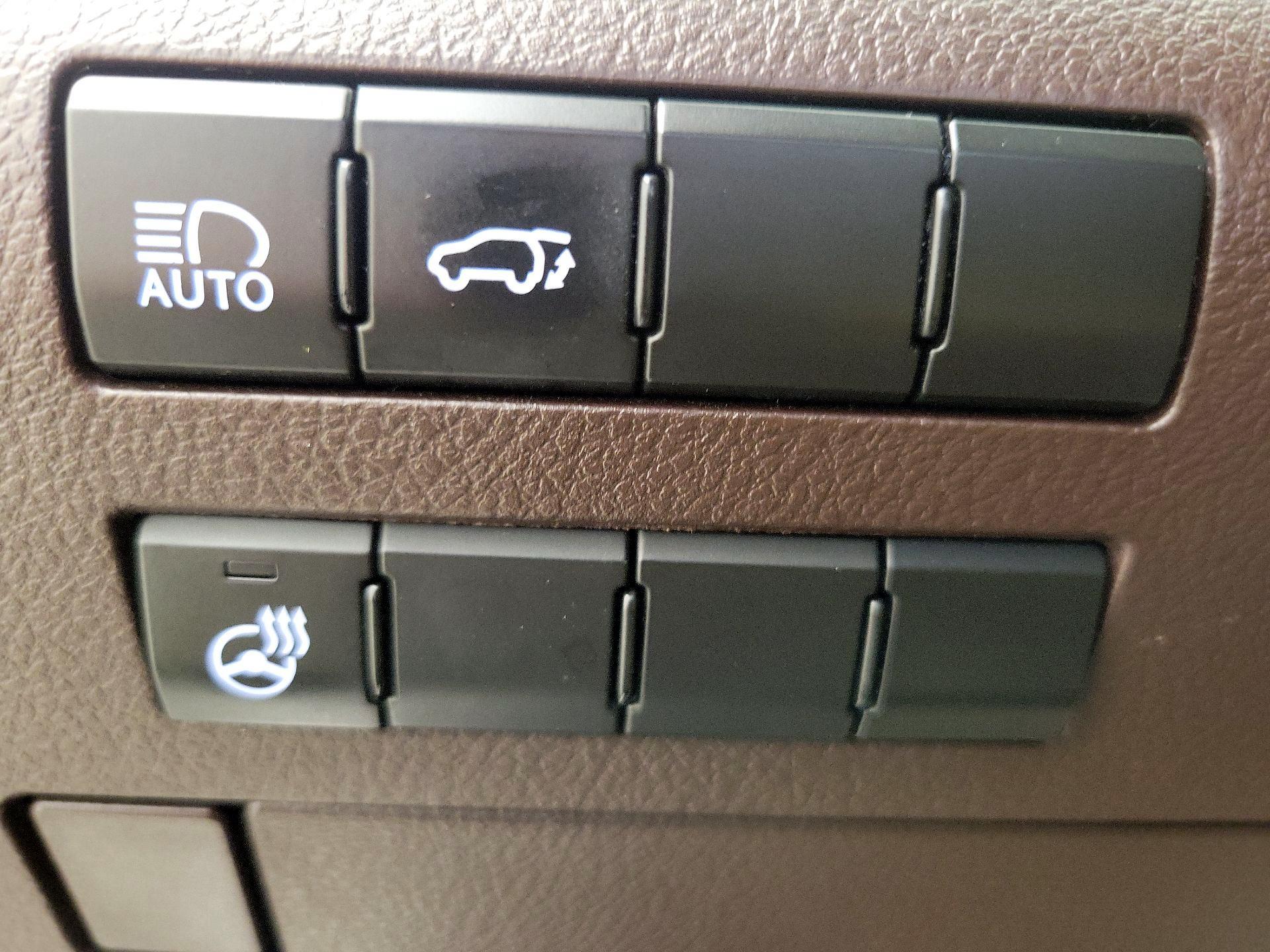 Thumbnail: 2017 Lexus RX - 13