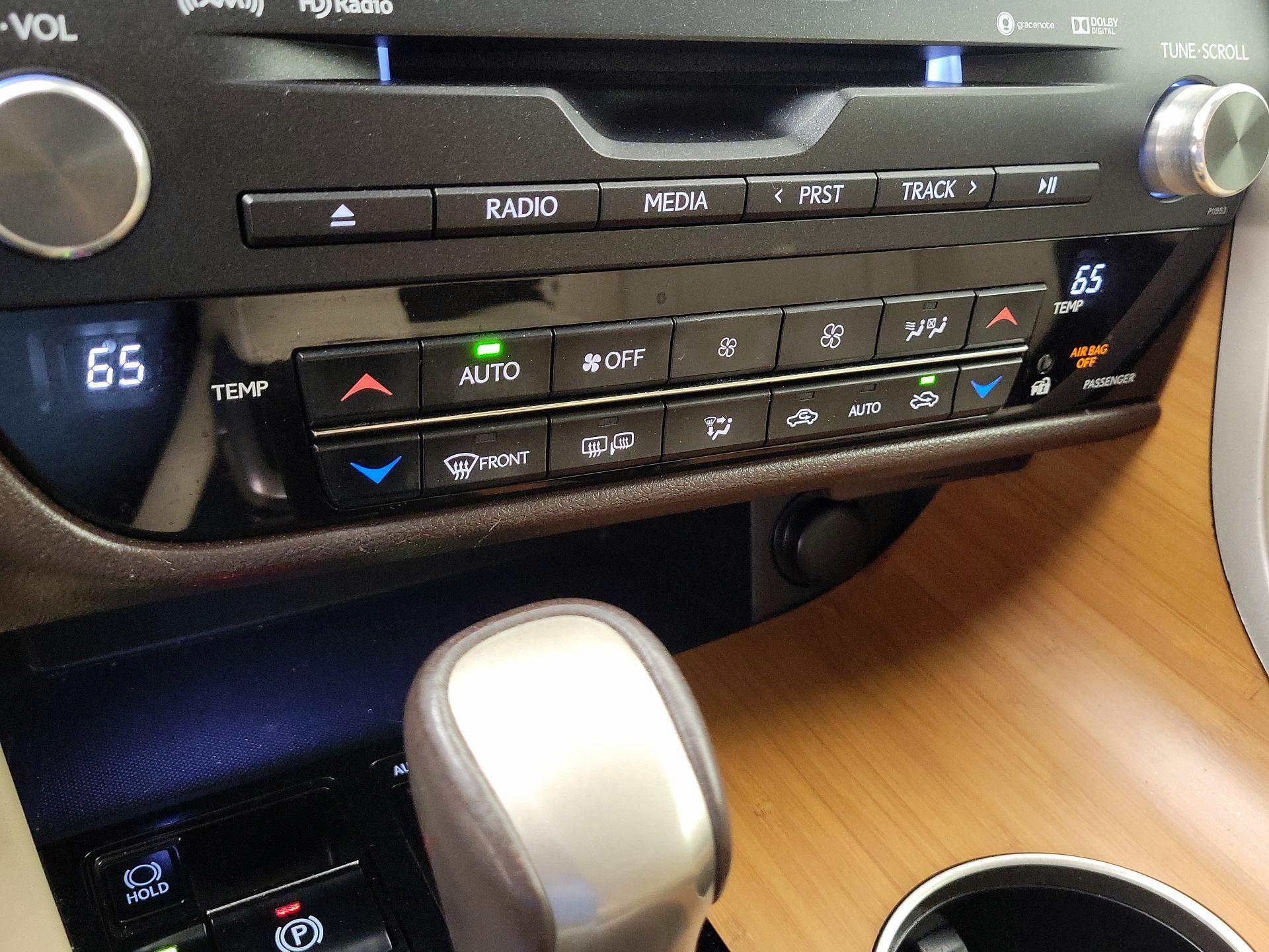 Thumbnail: 2017 Lexus RX - 17