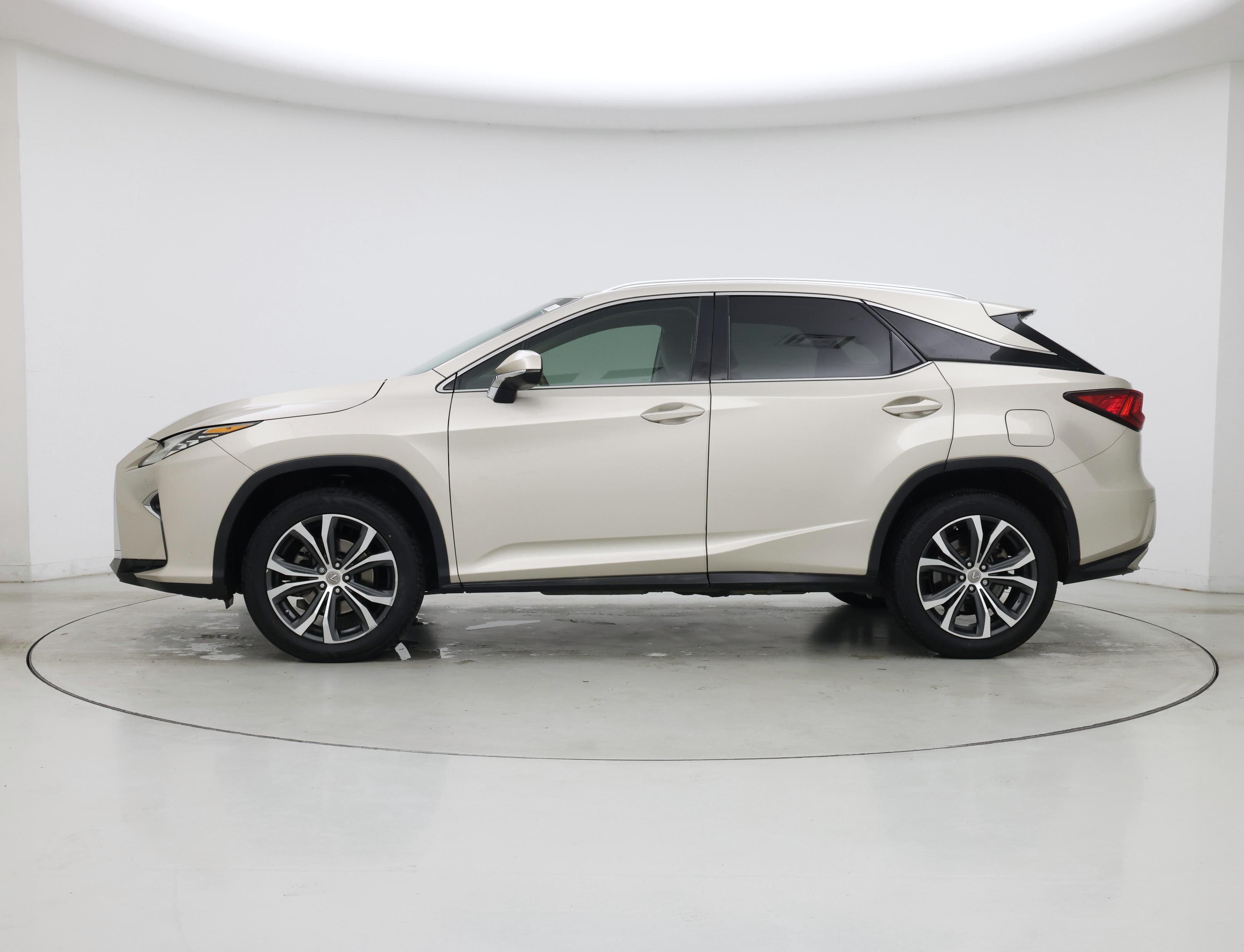 Thumbnail: 2017 Lexus RX - 3