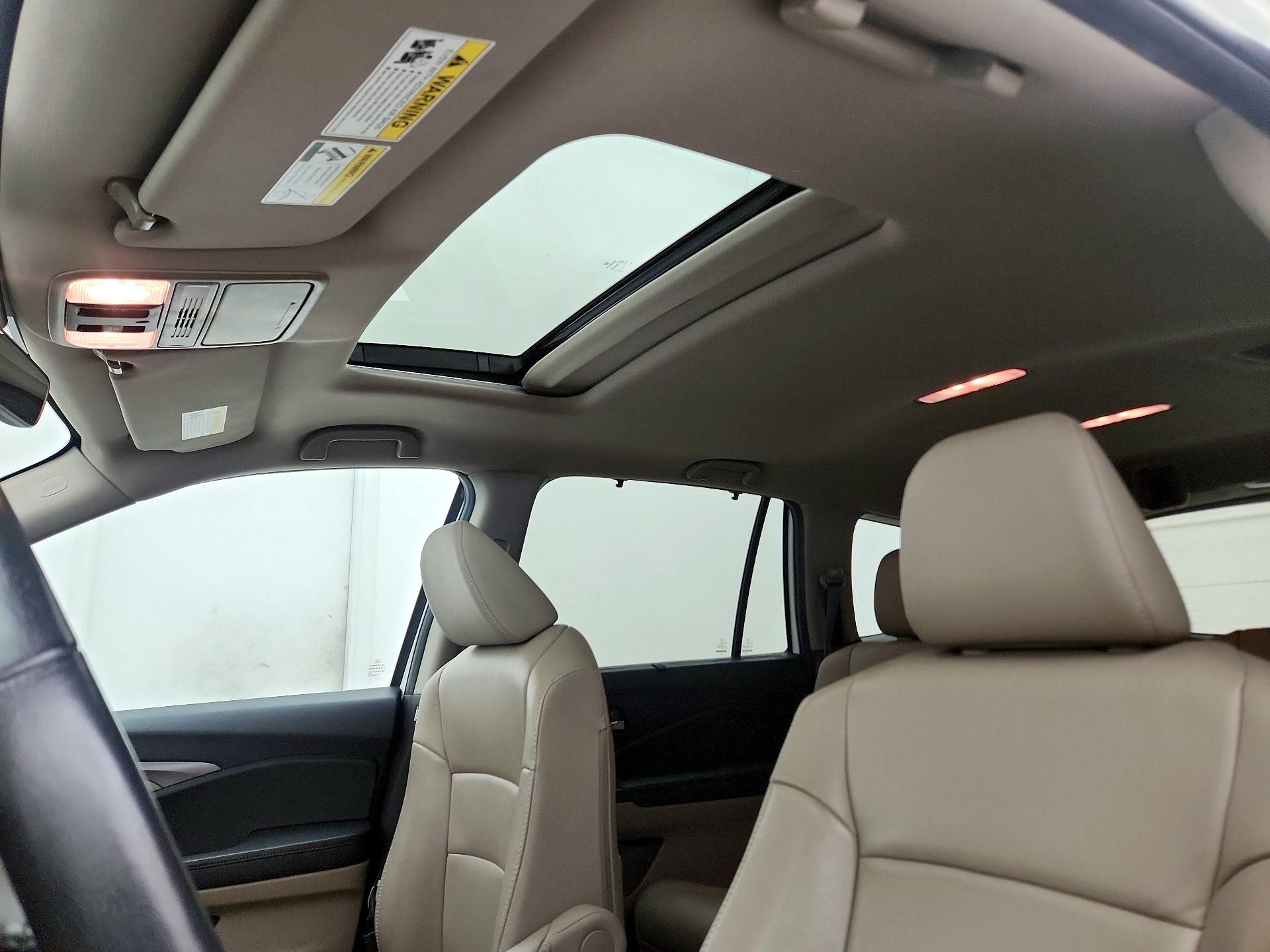 Thumbnail: 2022 Honda Pilot - 19