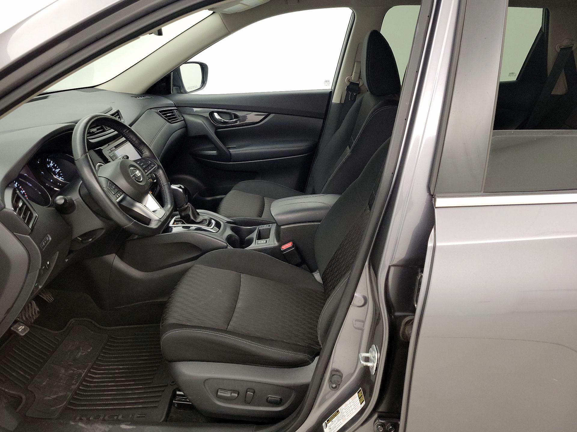 Thumbnail: 2018 Nissan Rogue - 11