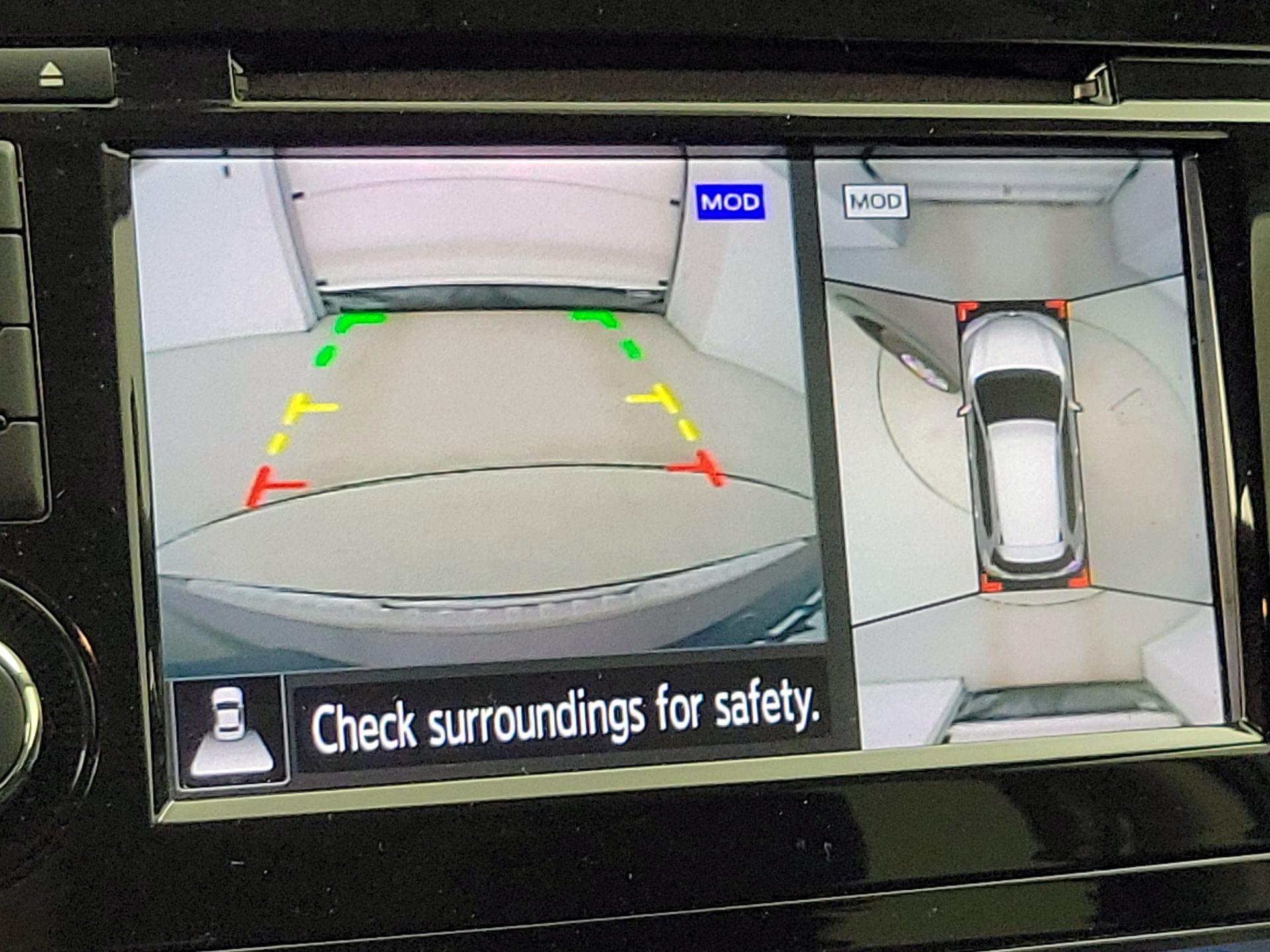 Thumbnail: 2018 Nissan Rogue - 15