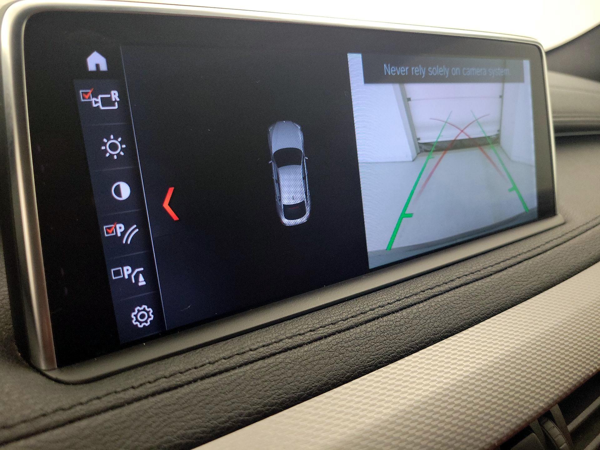 Thumbnail: 2018 BMW X6 - 15