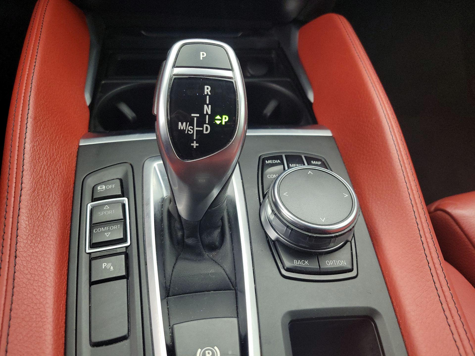 Thumbnail: 2018 BMW X6 - 18