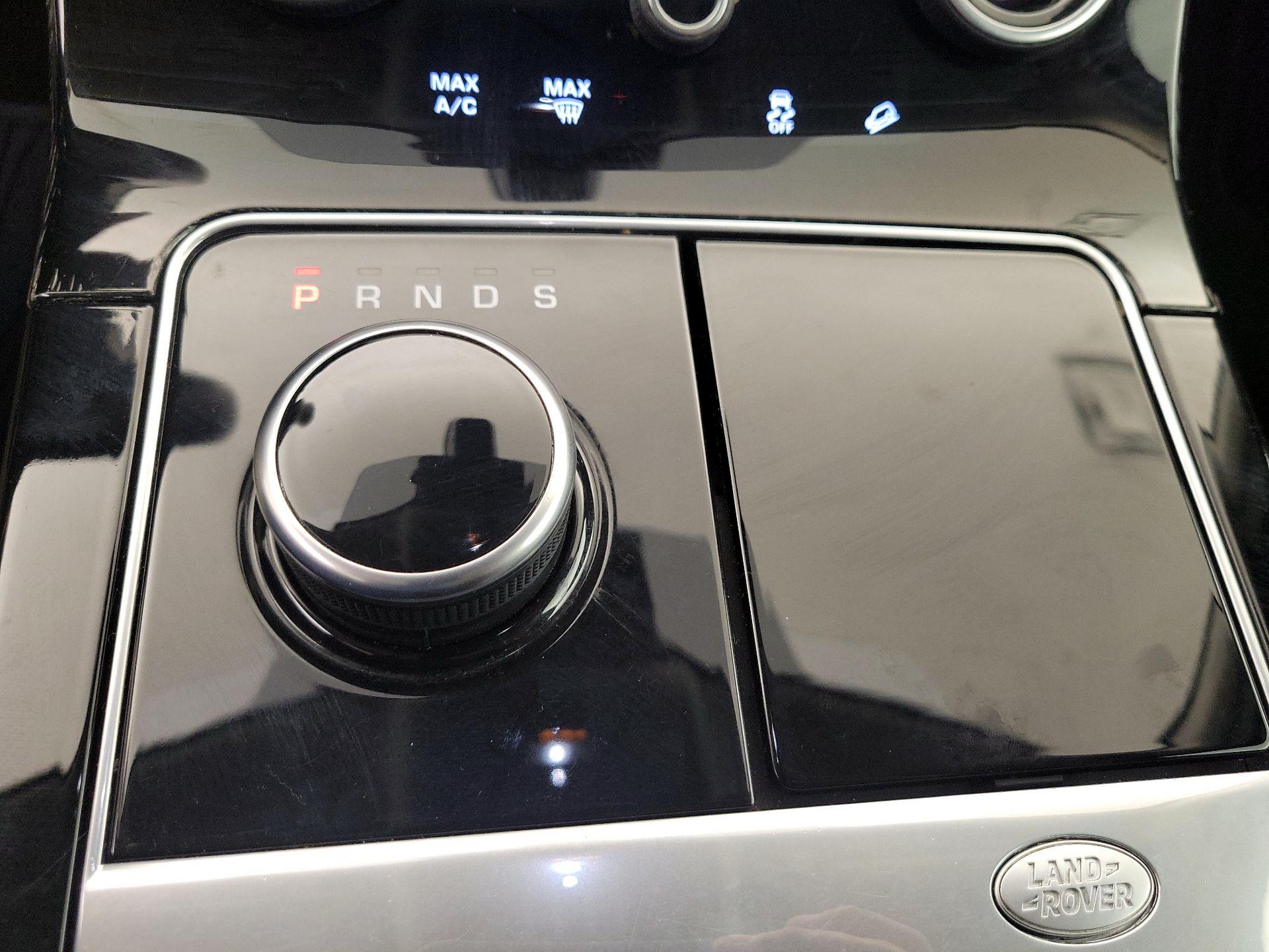 Thumbnail: 2018 Land Rover Range Rover Velar - 18