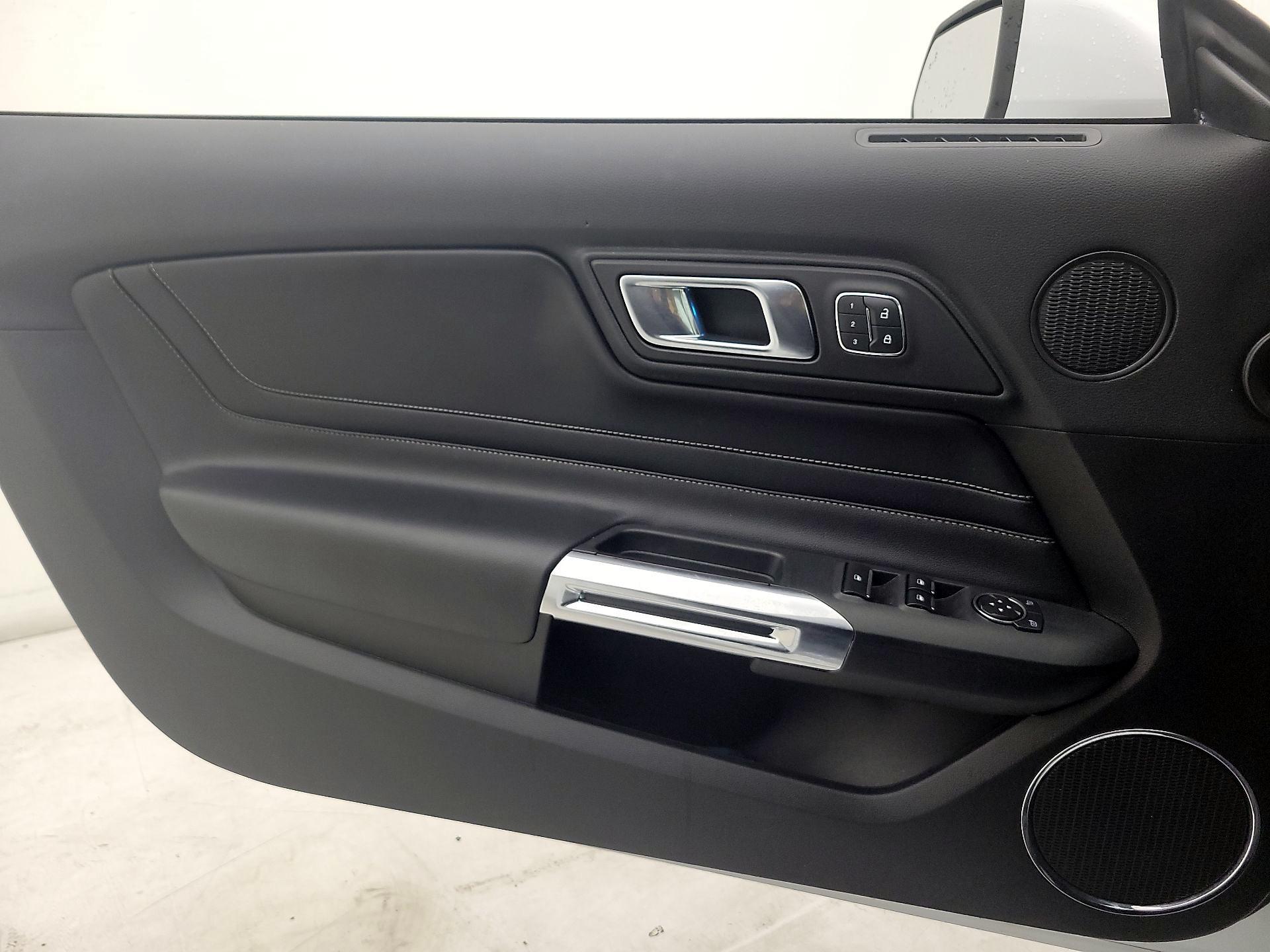 Thumbnail: 2022 Ford Mustang - 12