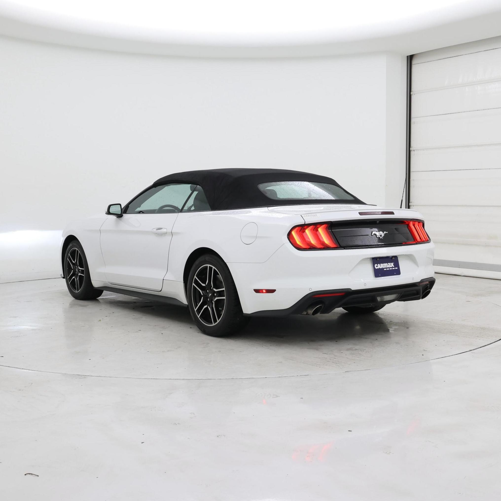 Thumbnail: 2022 Ford Mustang - 2