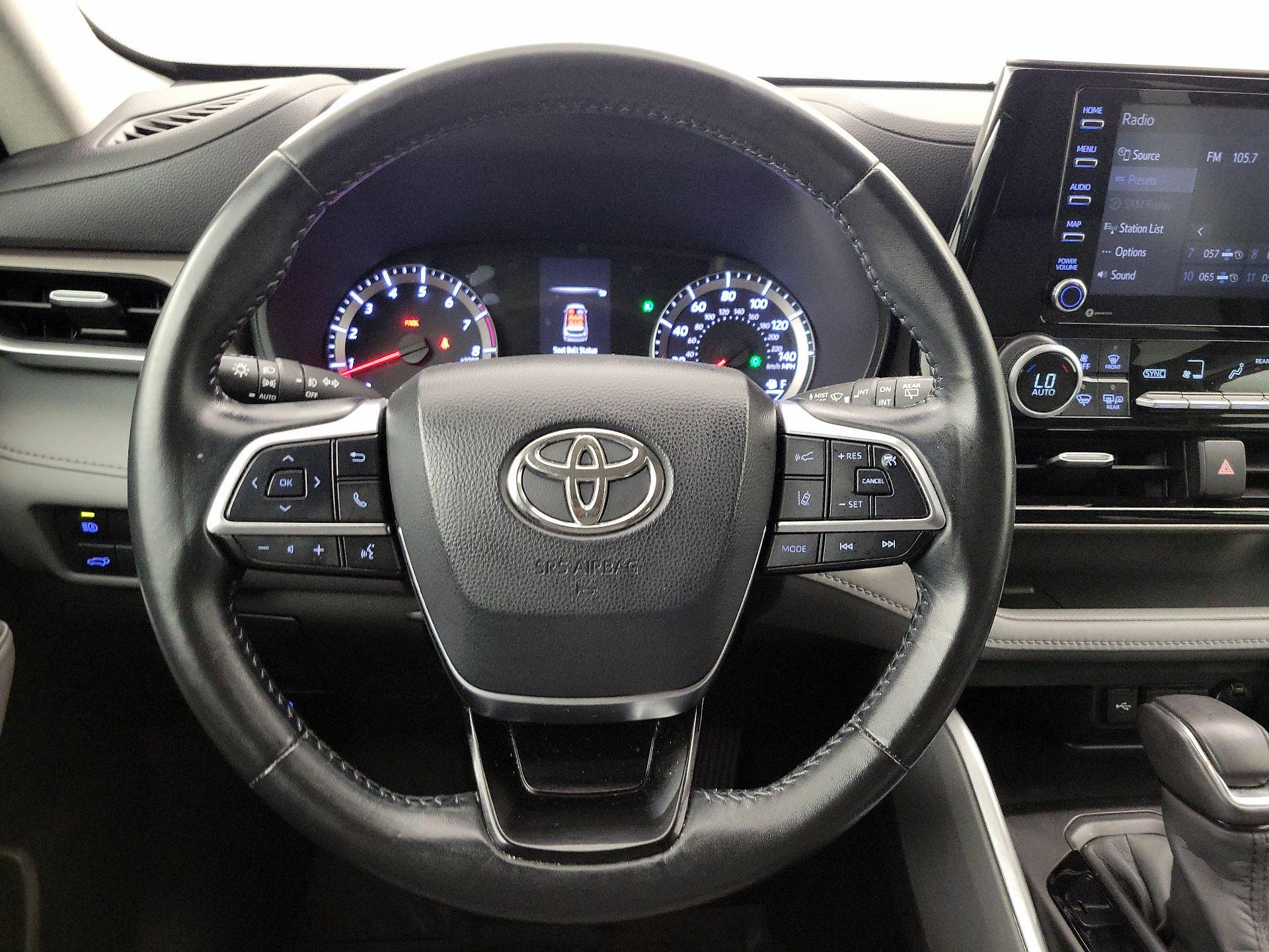 Thumbnail: 2020 Toyota Highlander - 10