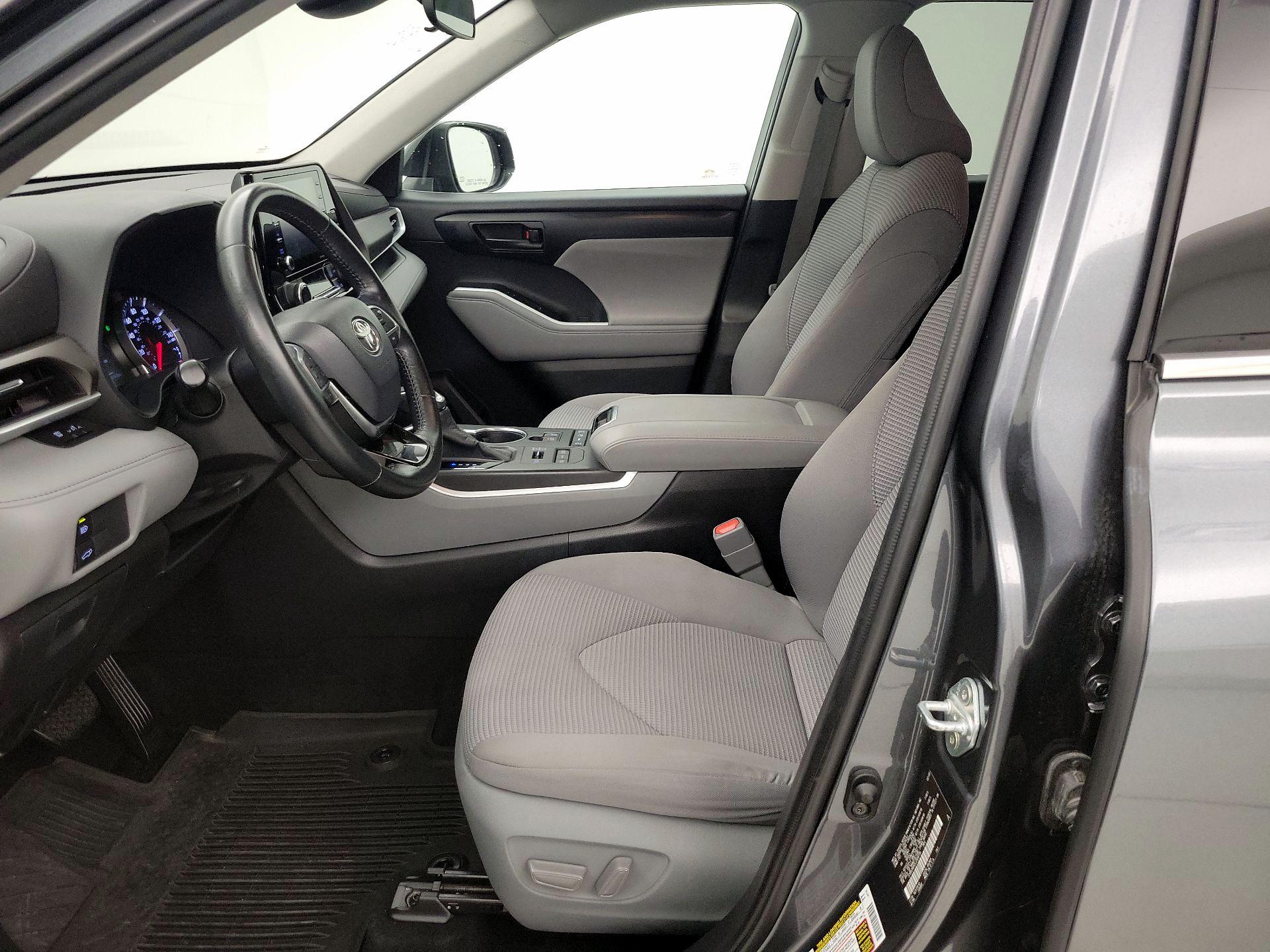 Thumbnail: 2020 Toyota Highlander - 11