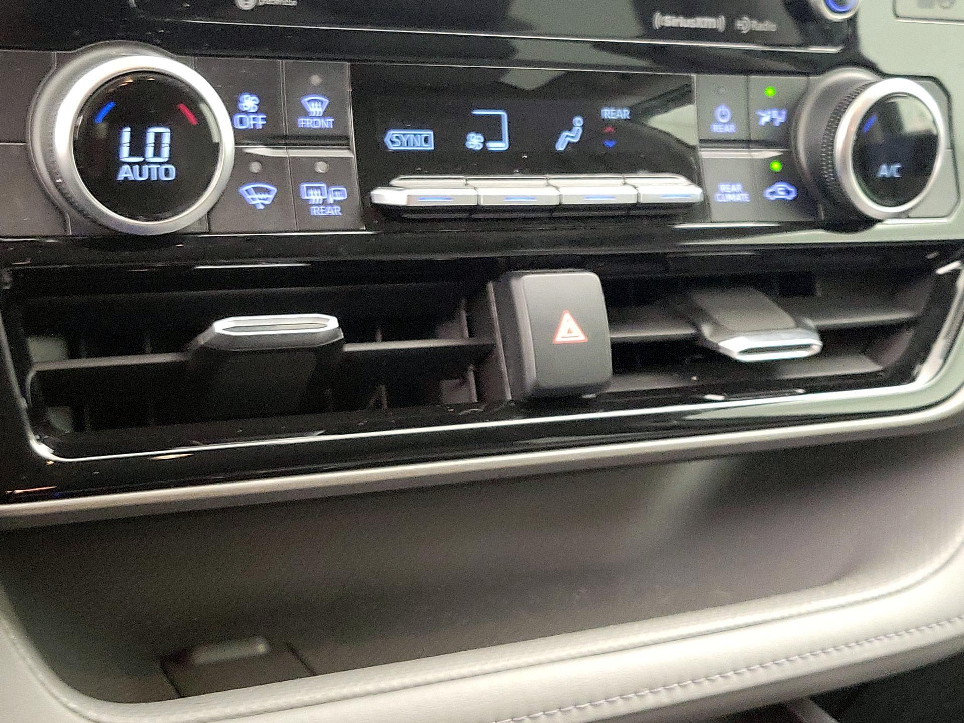 Thumbnail: 2020 Toyota Highlander - 16