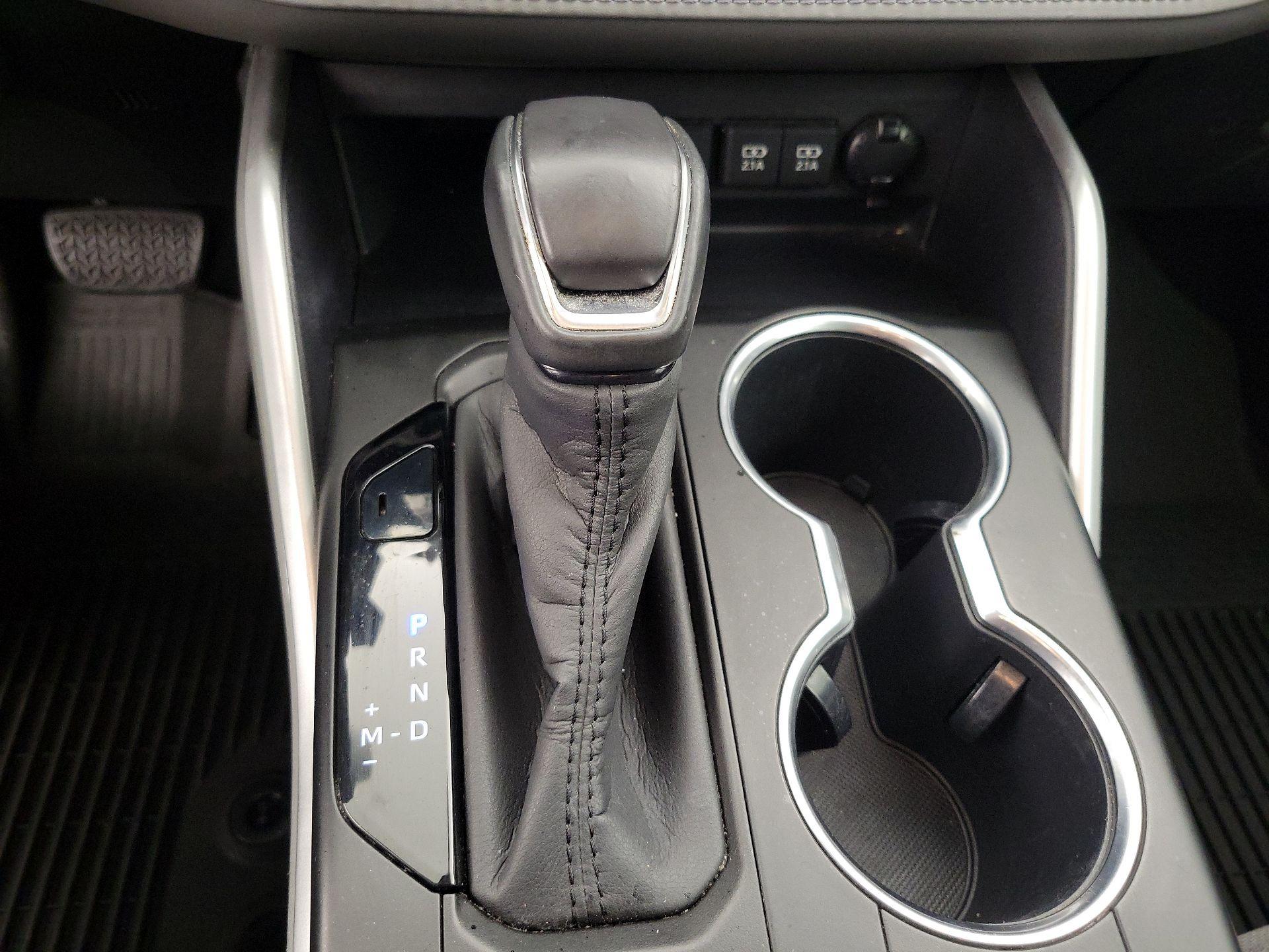 Thumbnail: 2020 Toyota Highlander - 17