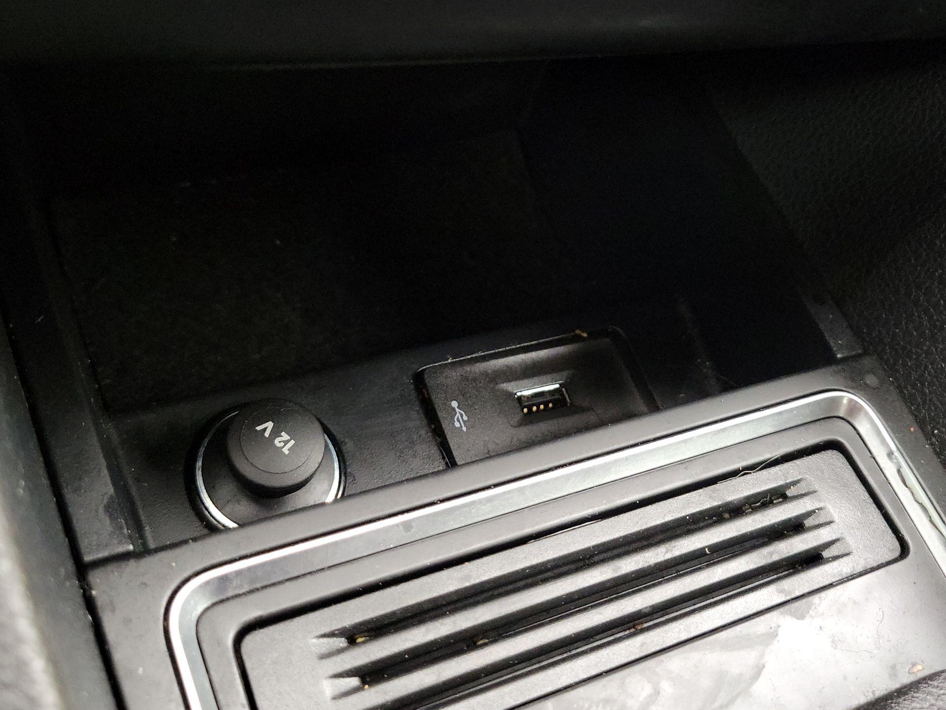 Thumbnail: 2016 Volkswagen Jetta - 17