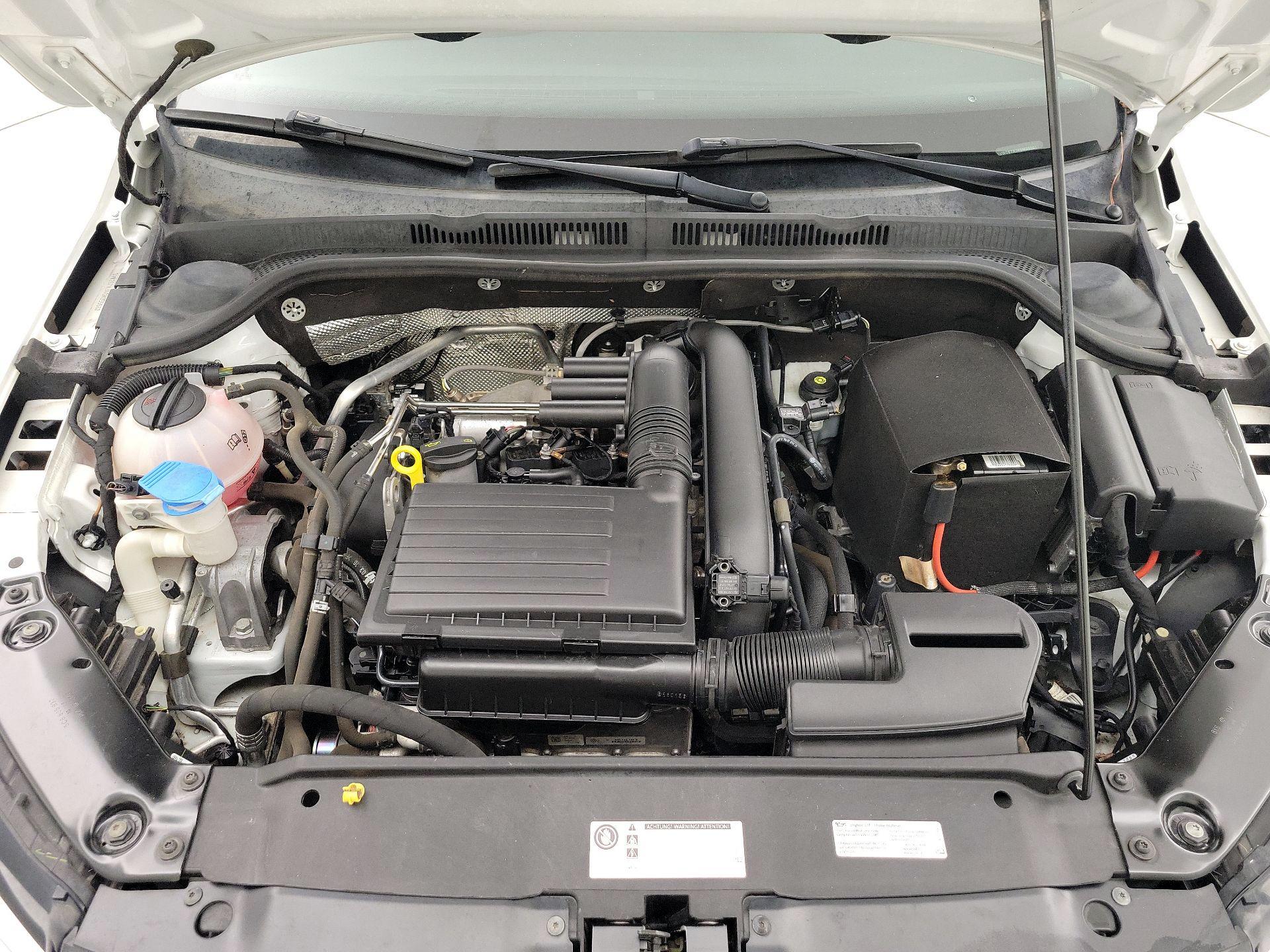 Thumbnail: 2016 Volkswagen Jetta - 20