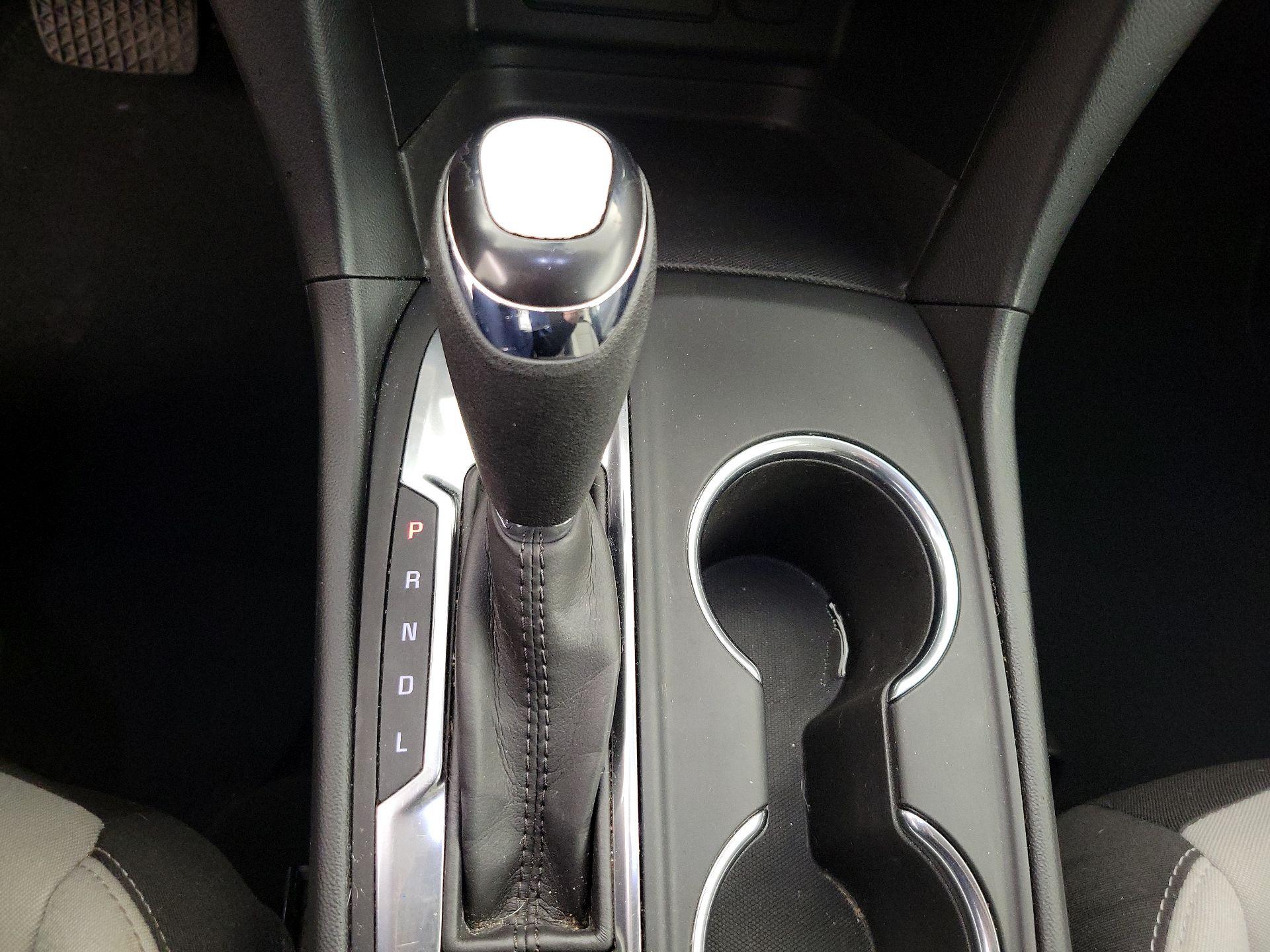 Thumbnail: 2020 Chevrolet Equinox - 17