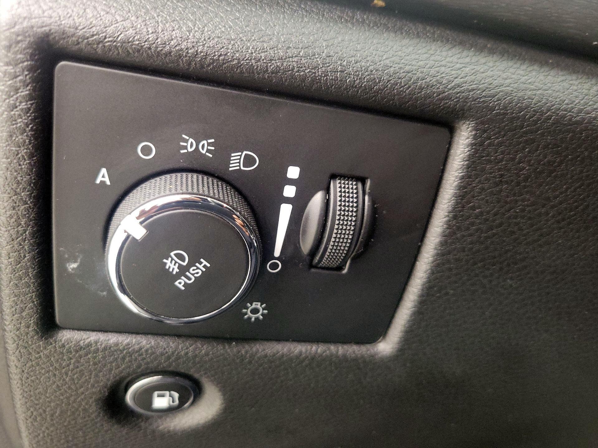 Thumbnail: 2018 Jeep Grand Cherokee - 13