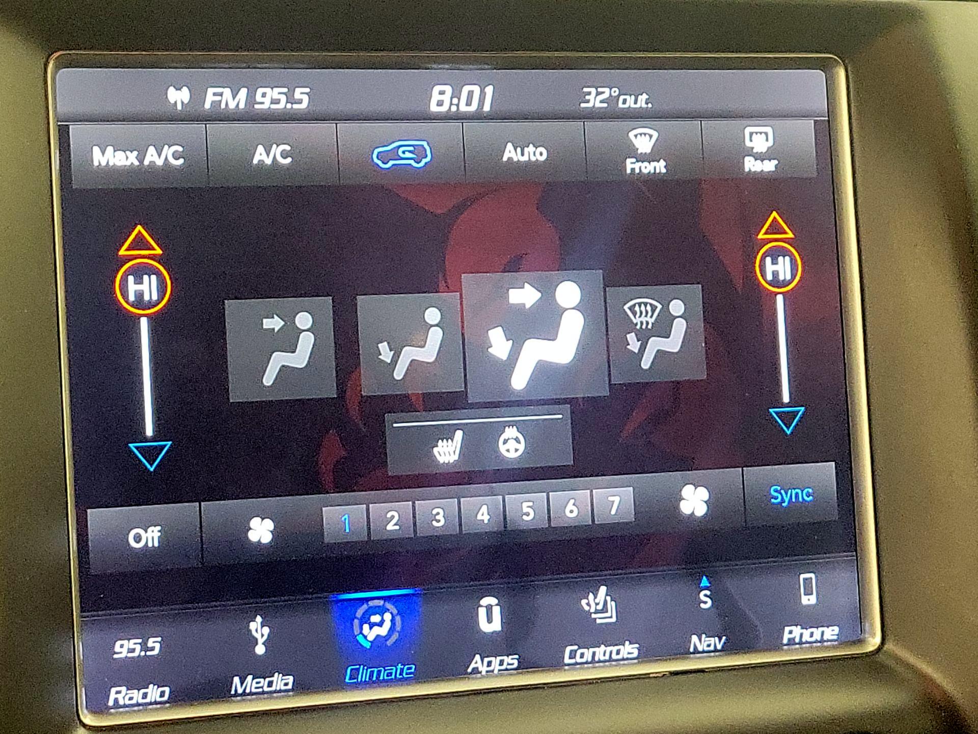 Thumbnail: 2018 Jeep Grand Cherokee - 17