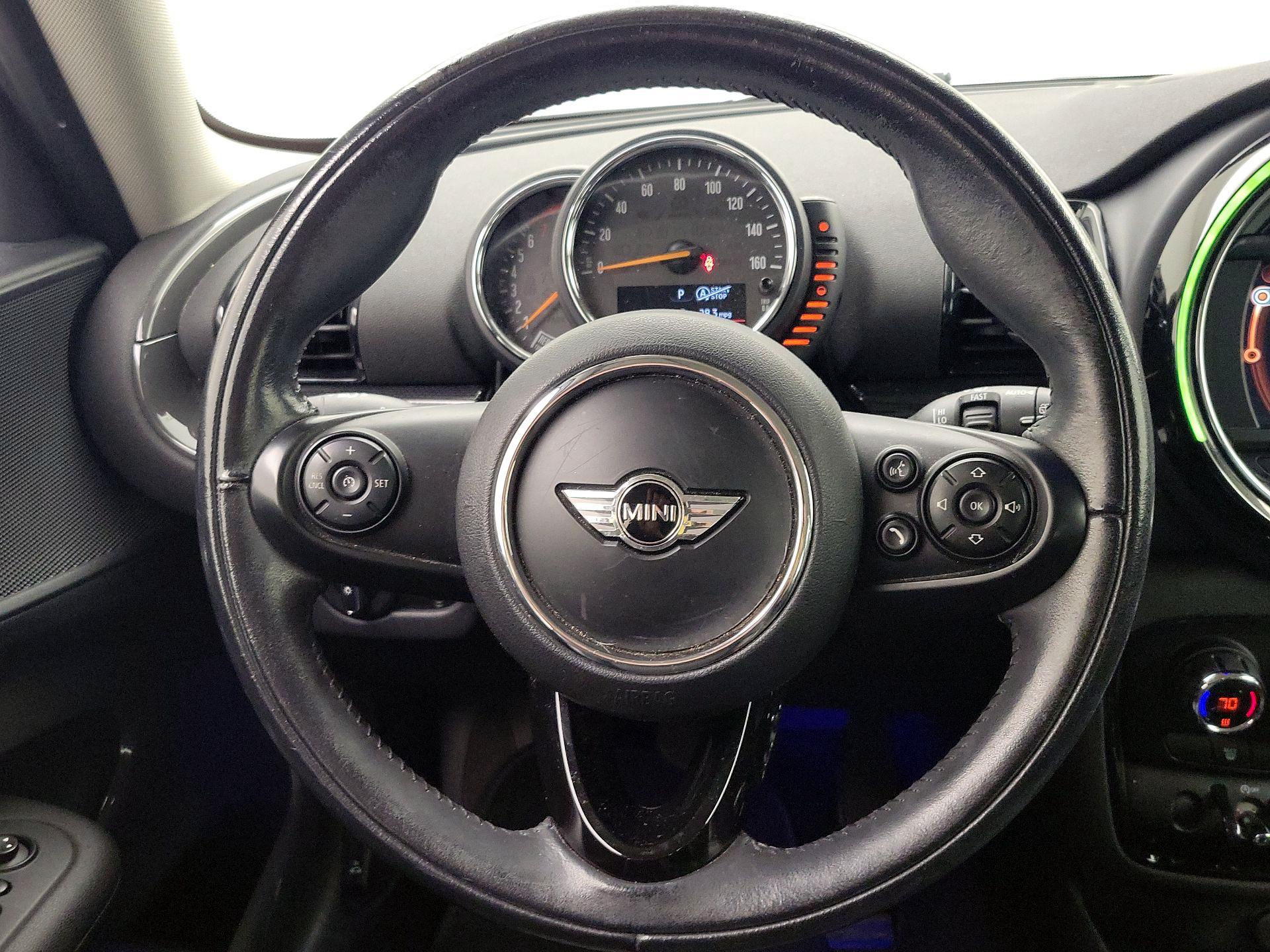 Thumbnail: 2017 MINI Cooper Clubman - 10