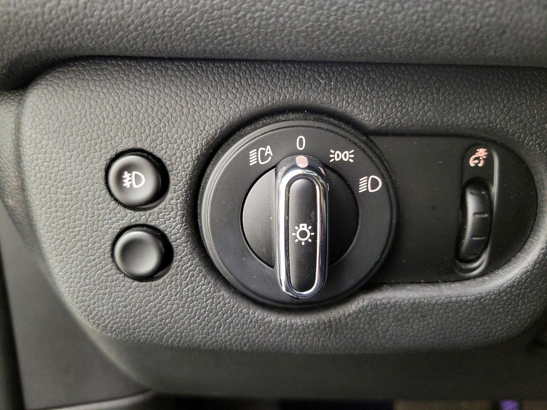 Thumbnail: 2017 MINI Cooper Clubman - 13