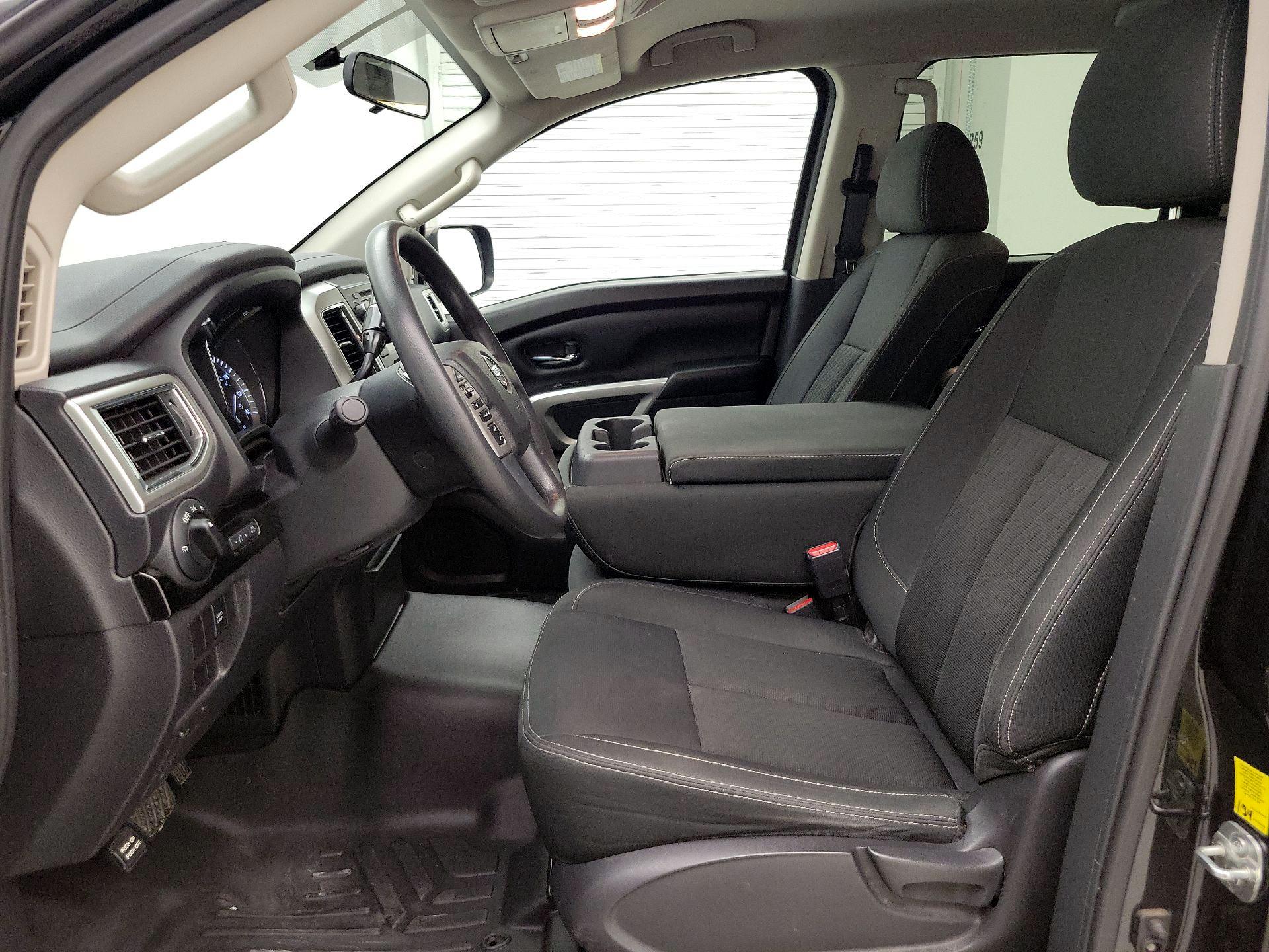 Thumbnail: 2019 Nissan Titan - 11