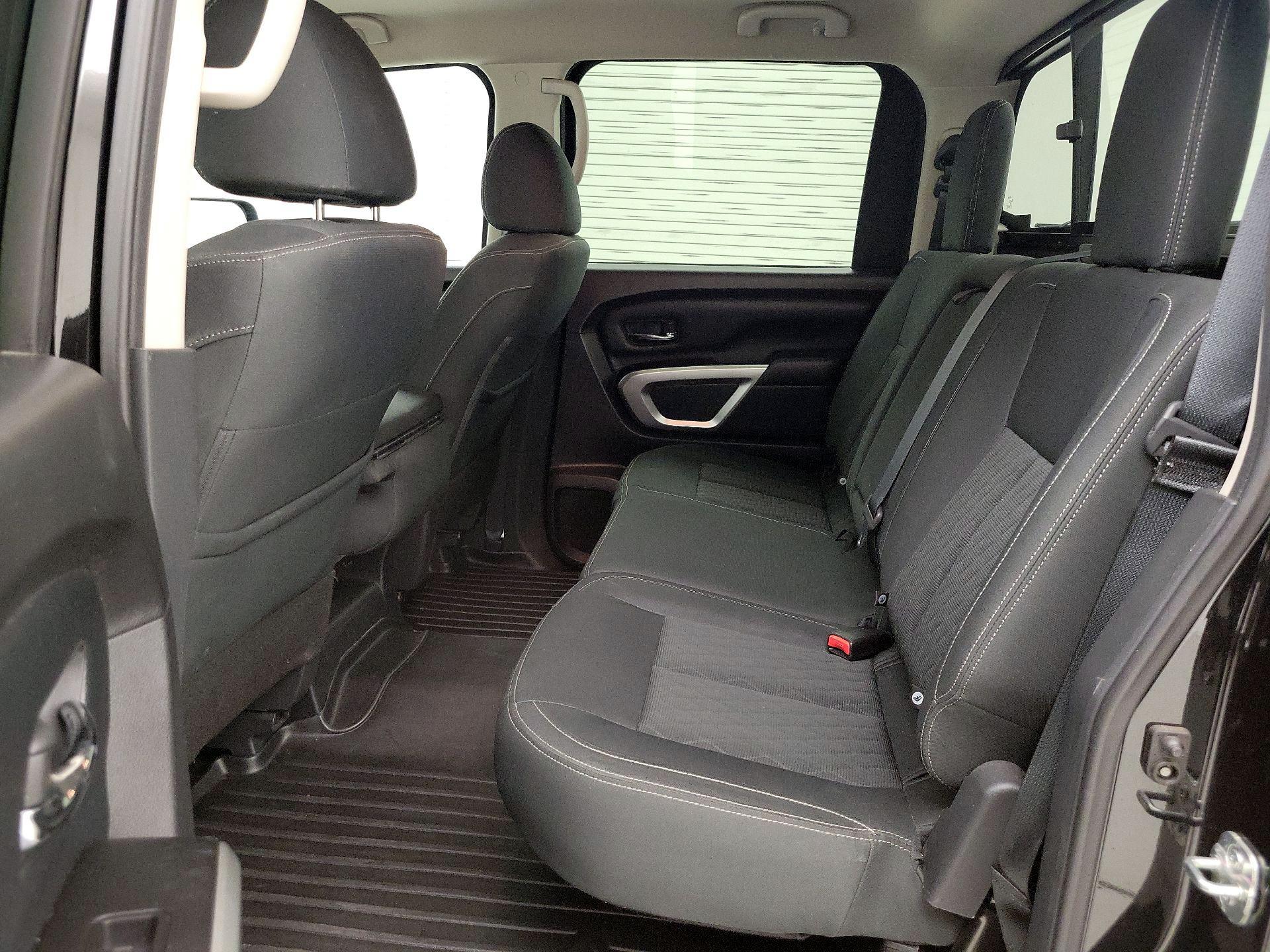 Thumbnail: 2019 Nissan Titan - 19