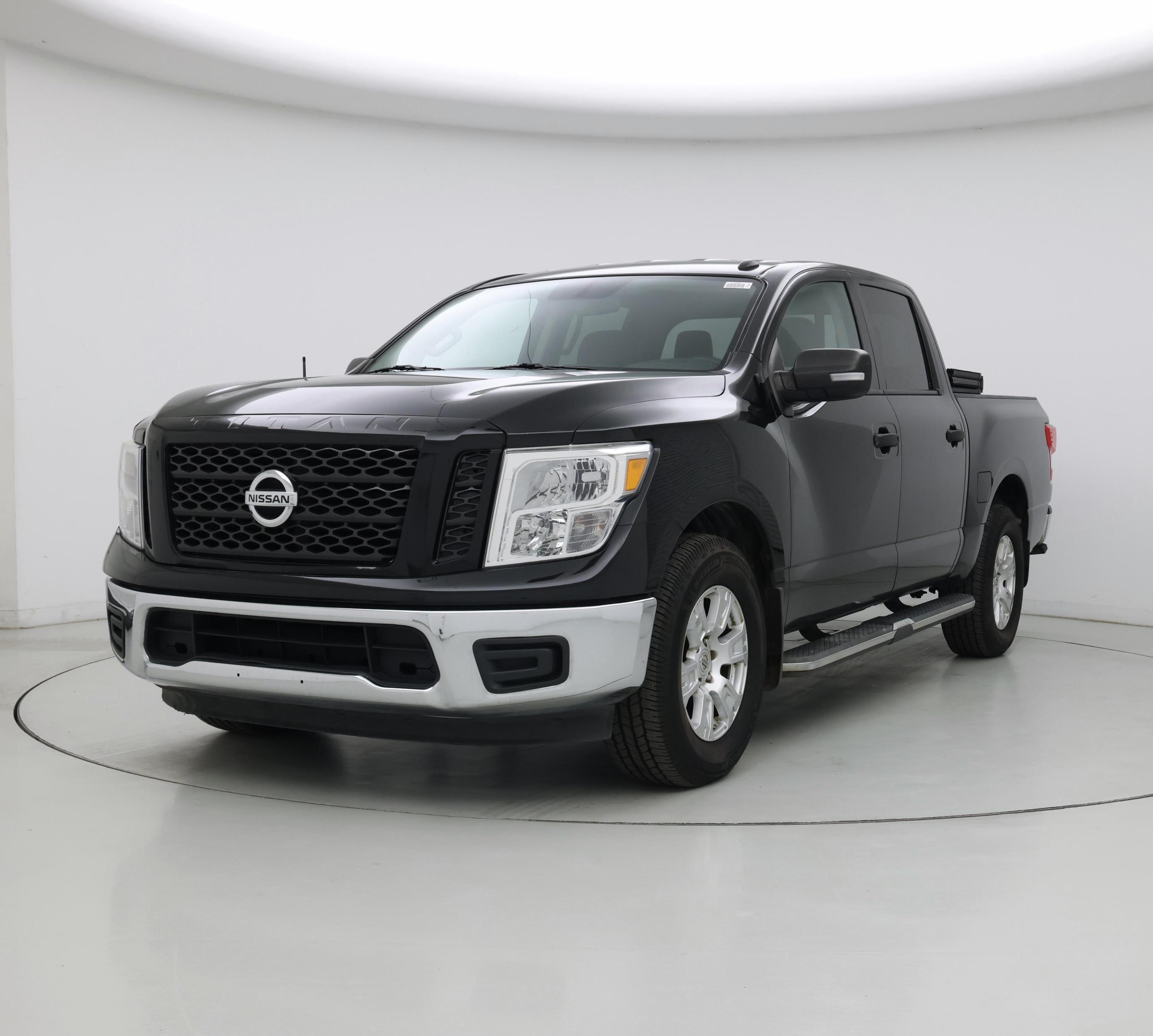 Thumbnail: 2019 Nissan Titan - 4