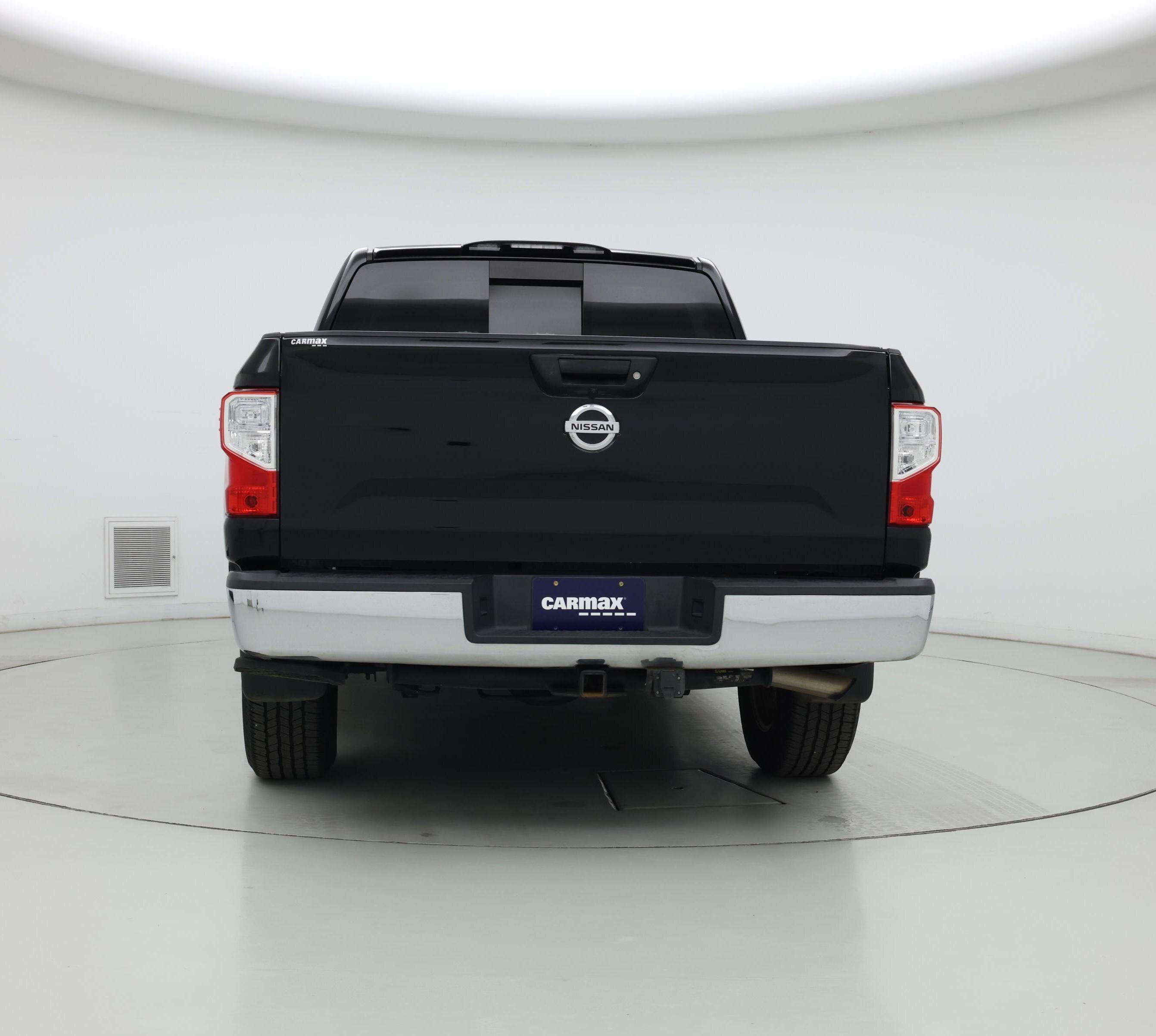 Thumbnail: 2019 Nissan Titan - 6