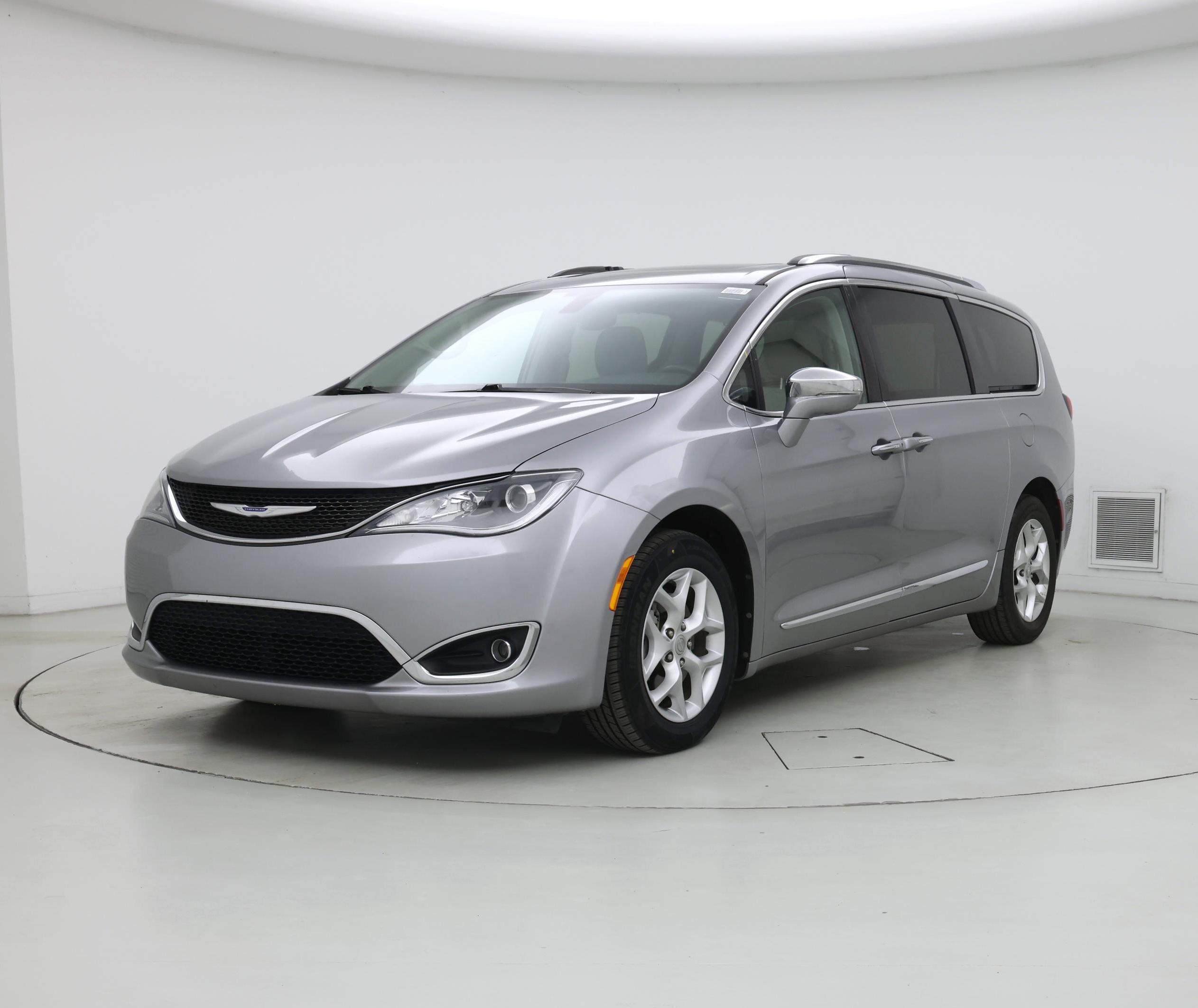 Thumbnail: 2020 Chrysler Pacifica - 4