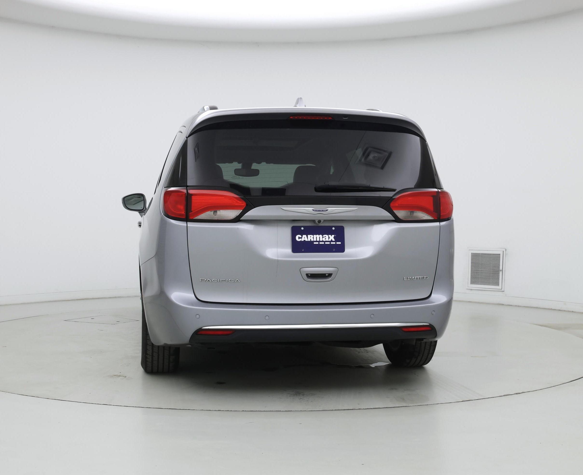 Thumbnail: 2020 Chrysler Pacifica - 6