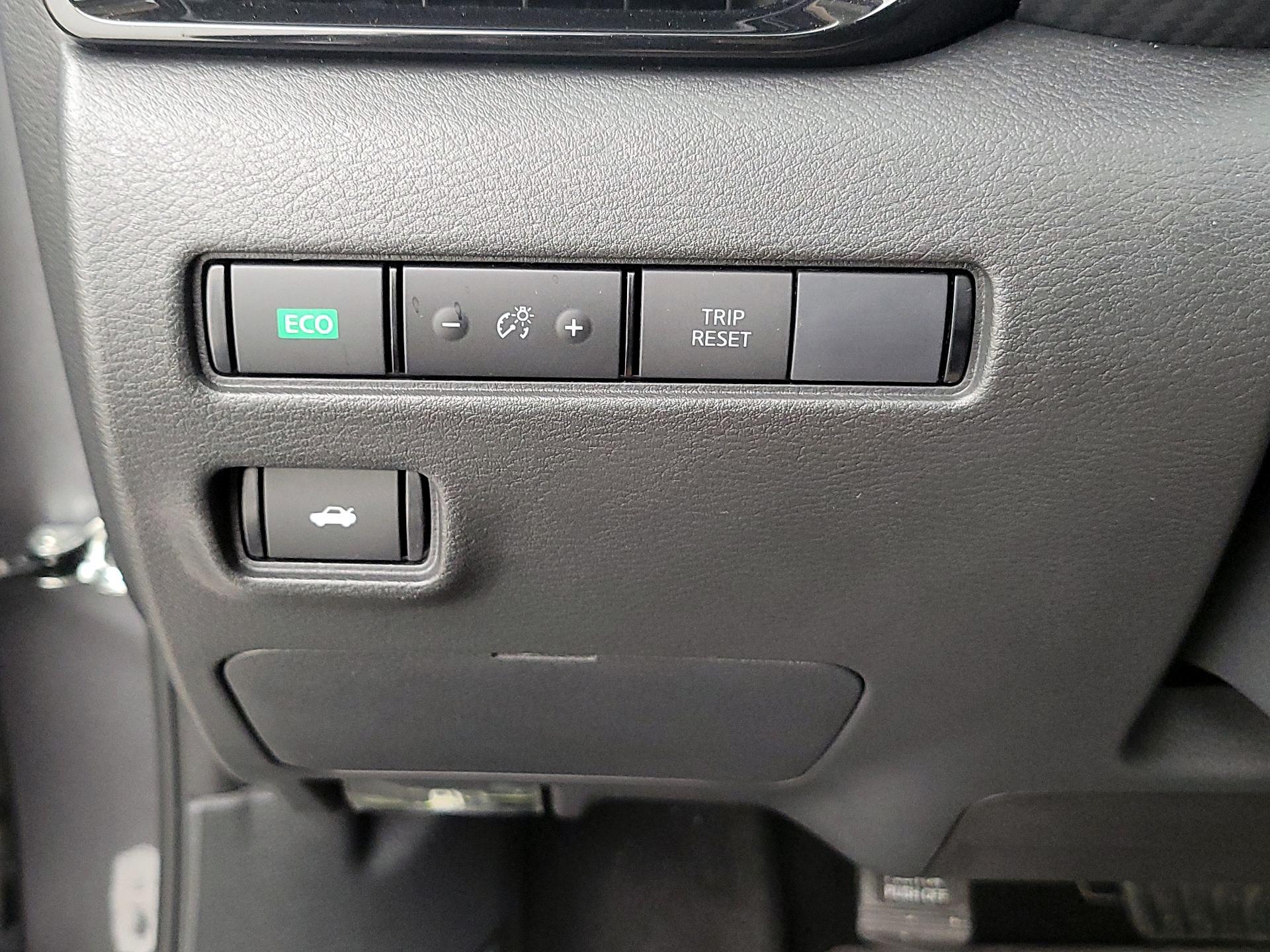 Thumbnail: 2025 Nissan Sentra - 13