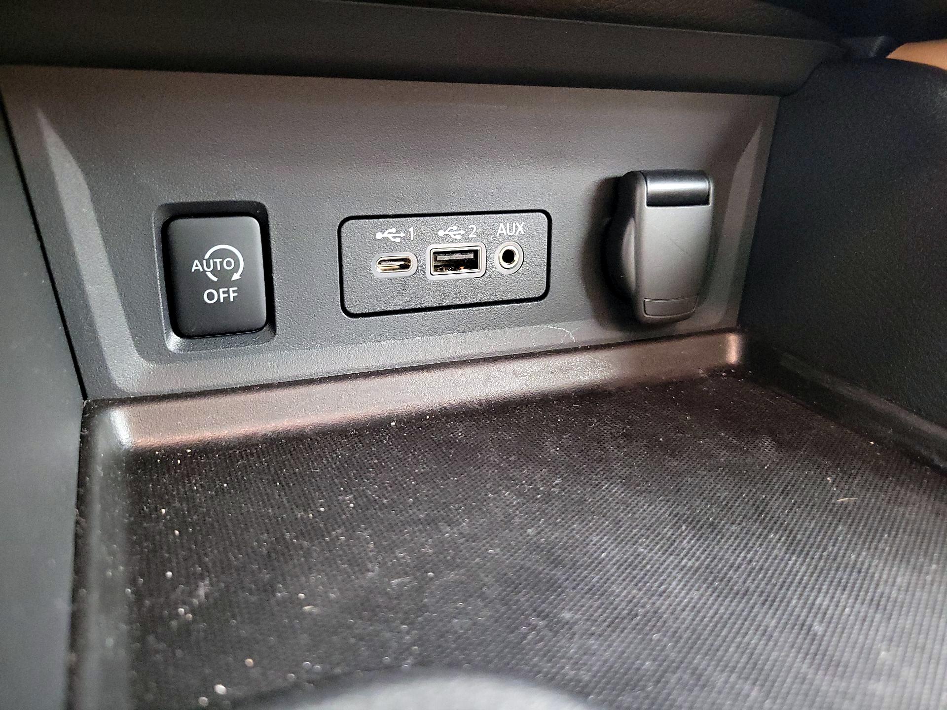 Thumbnail: 2025 Nissan Sentra - 18