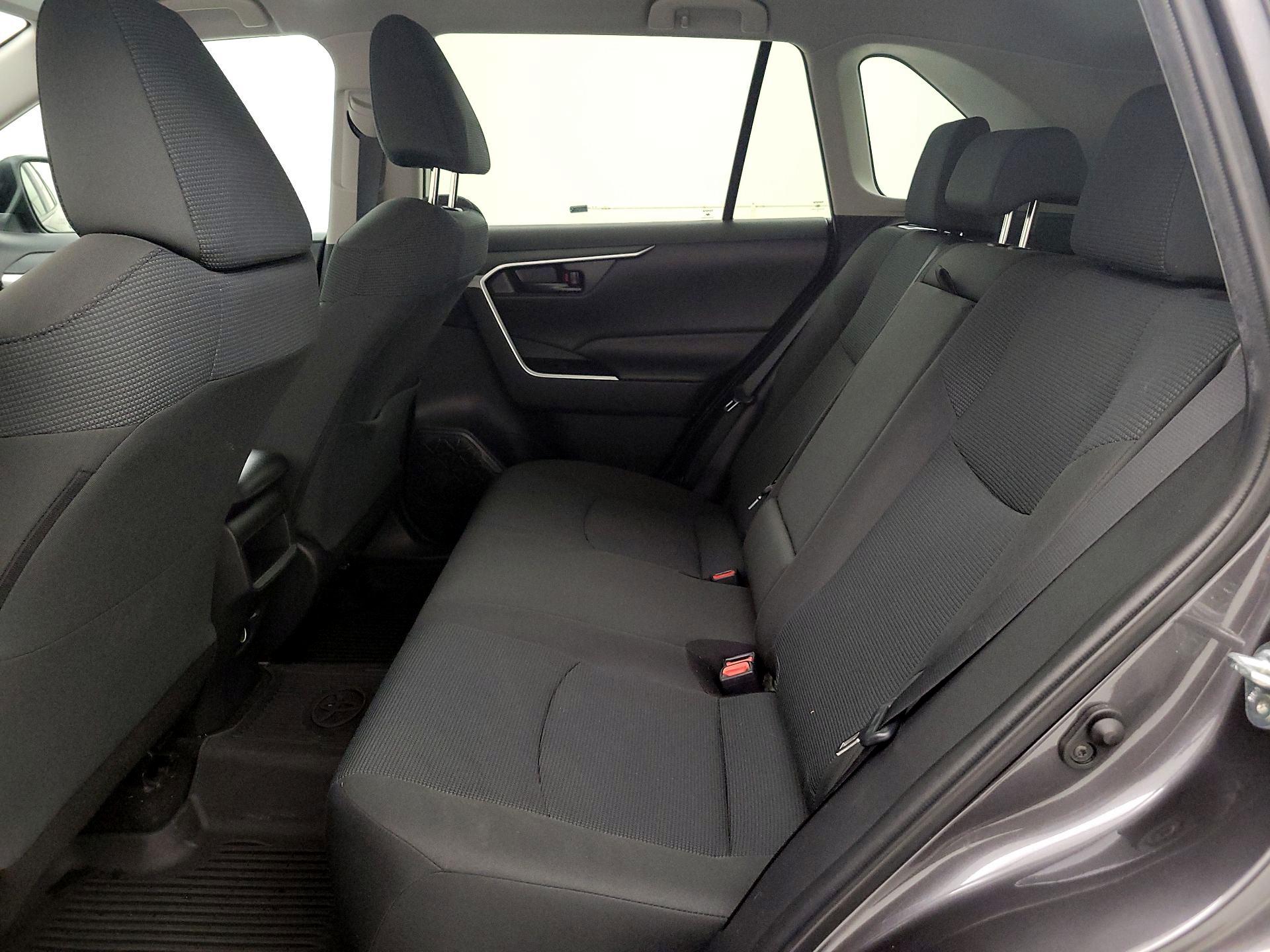 Thumbnail: 2021 Toyota RAV4 - 19