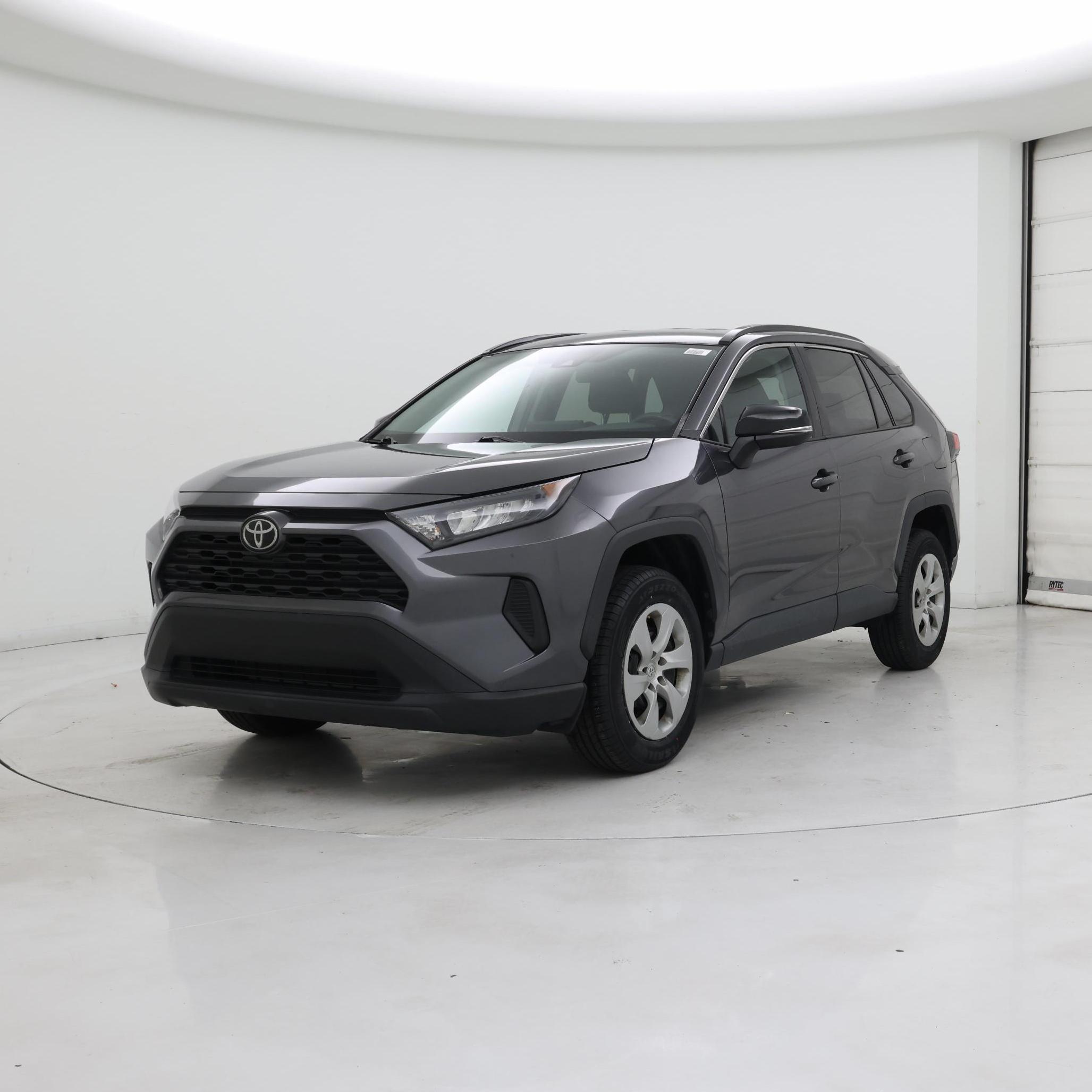 Thumbnail: 2021 Toyota RAV4 - 4