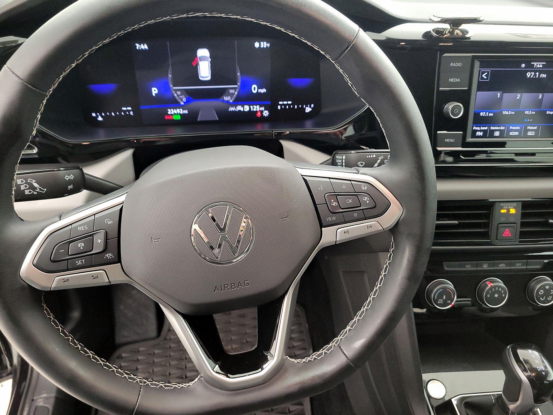 Thumbnail: 2024 Volkswagen Taos - 10