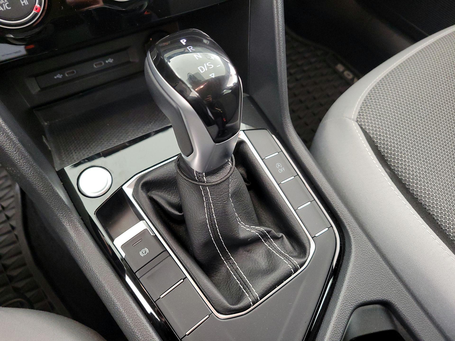 Thumbnail: 2024 Volkswagen Taos - 17