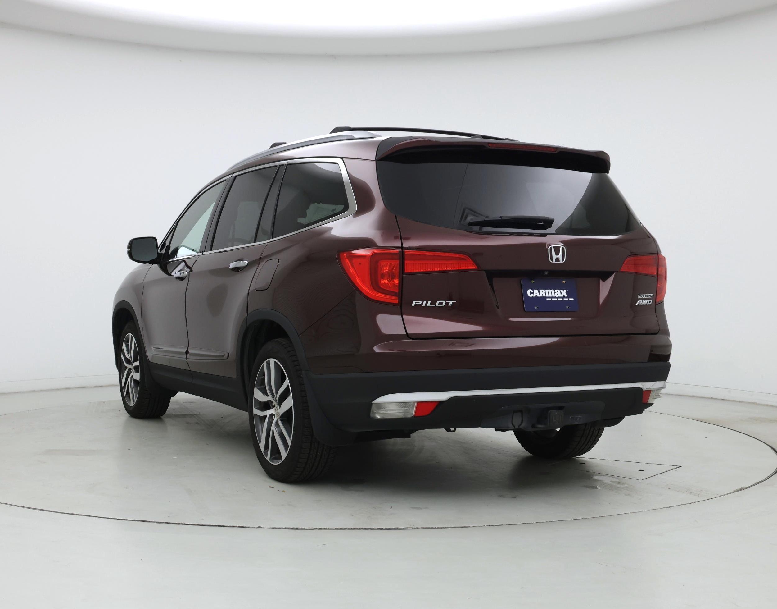 Thumbnail: 2017 Honda Pilot - 2