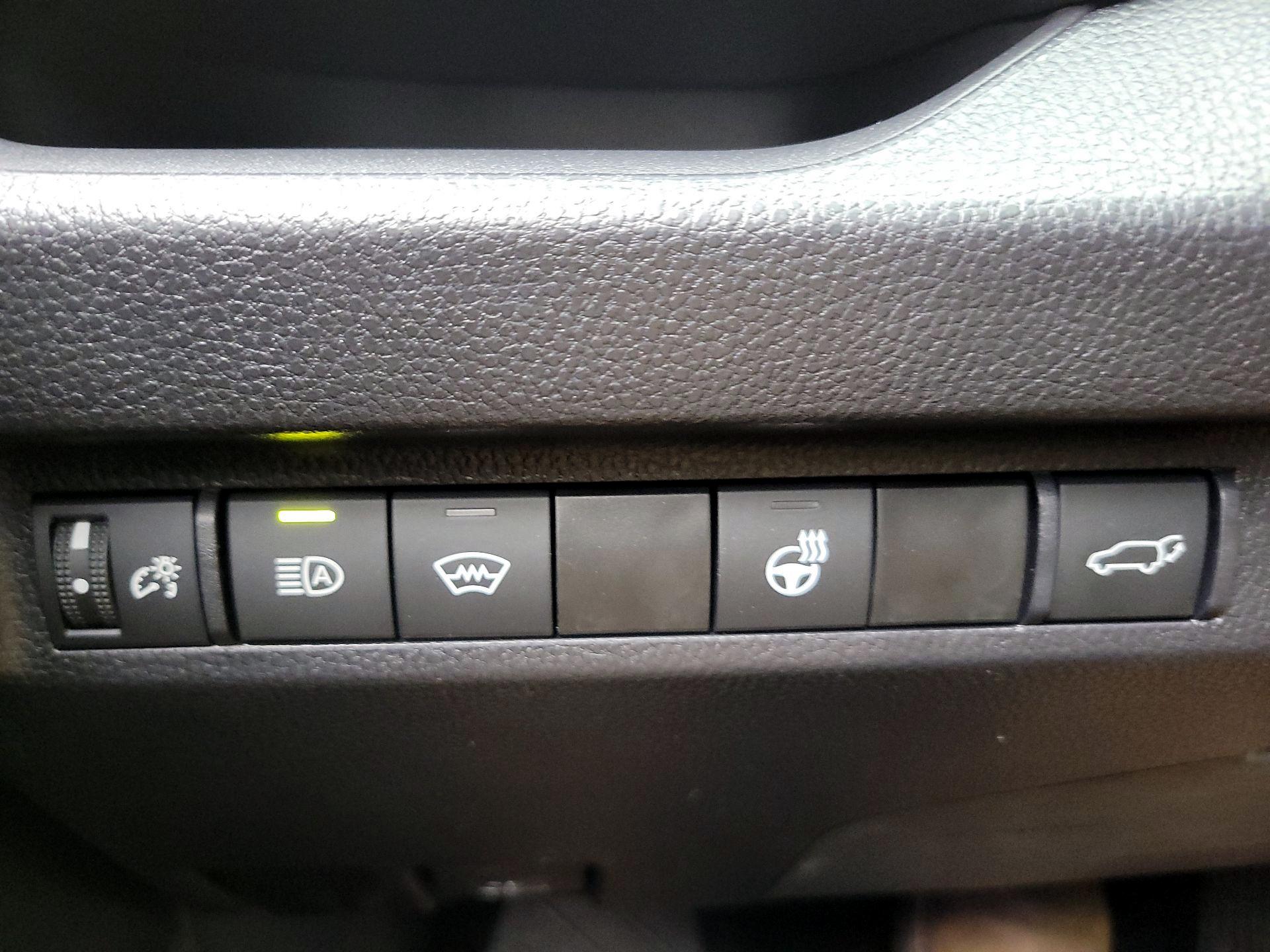 Thumbnail: 2024 Toyota RAV4 - 13