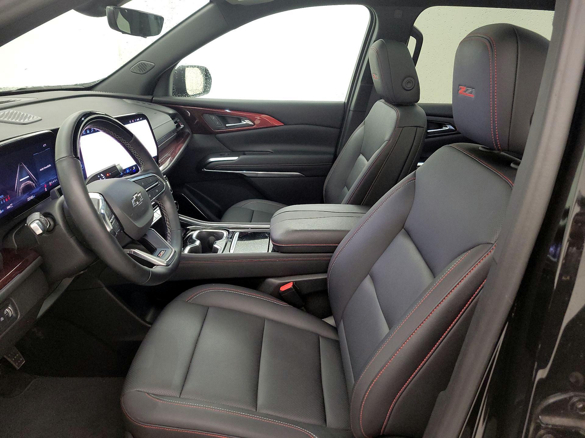 Thumbnail: 2024 Chevrolet Traverse - 11