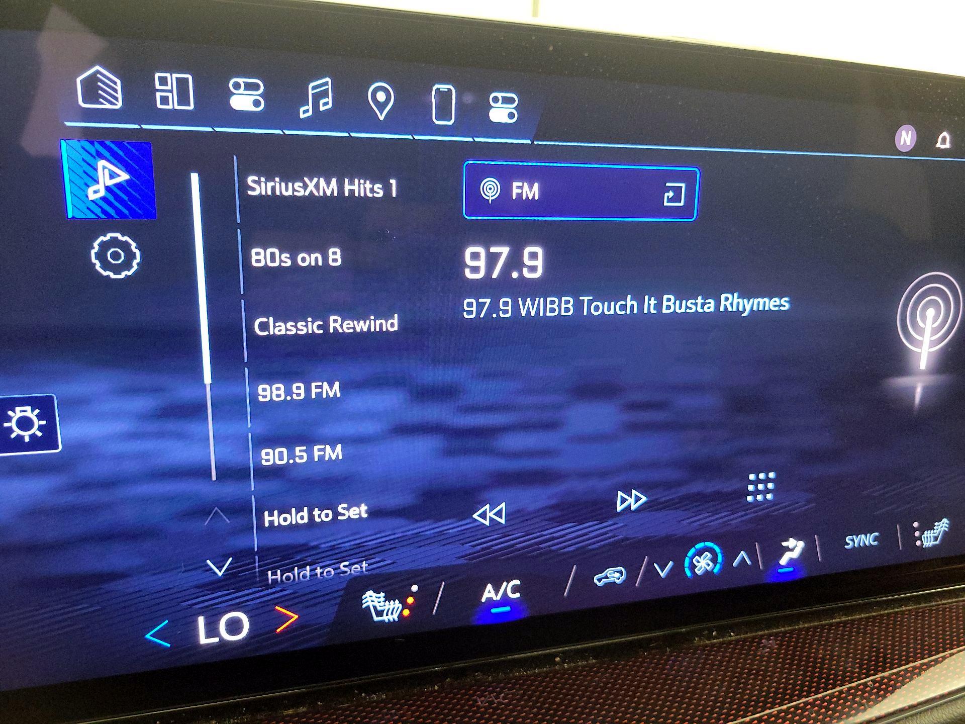 Thumbnail: 2024 Chevrolet Traverse - 15