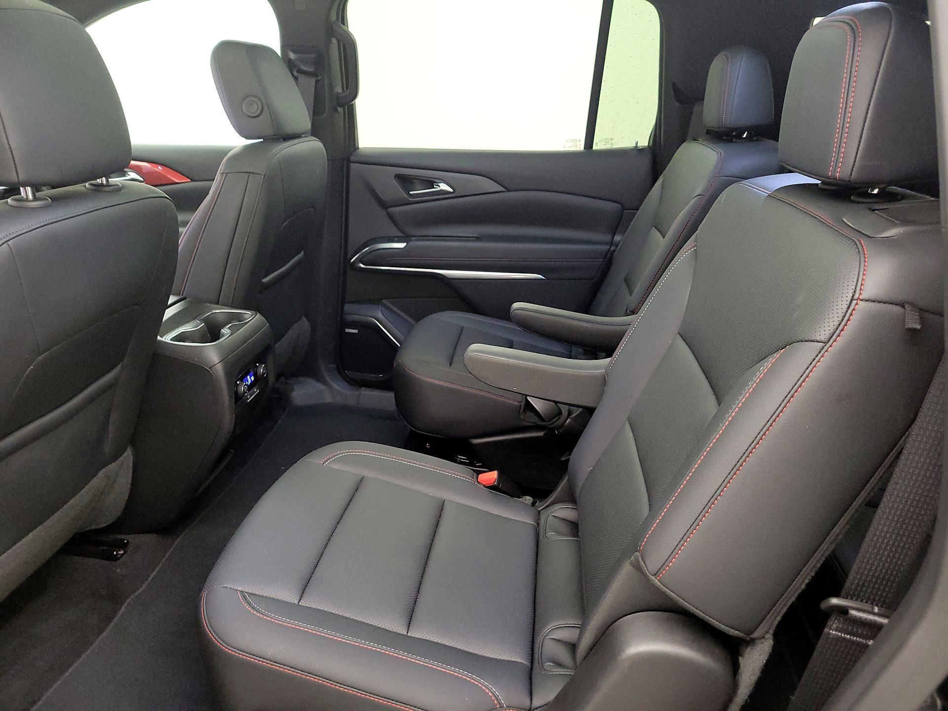 Thumbnail: 2024 Chevrolet Traverse - 20